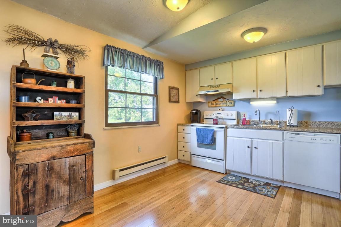 PERTH HILLS - Residential