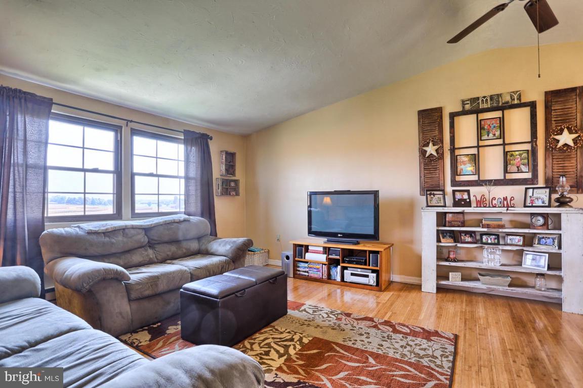 PERTH HILLS - Residential