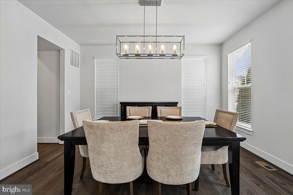 TWO RIVERS - Residential