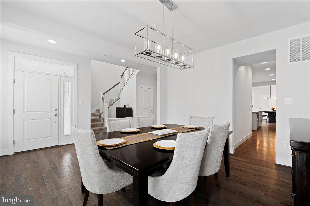 TWO RIVERS - Residential