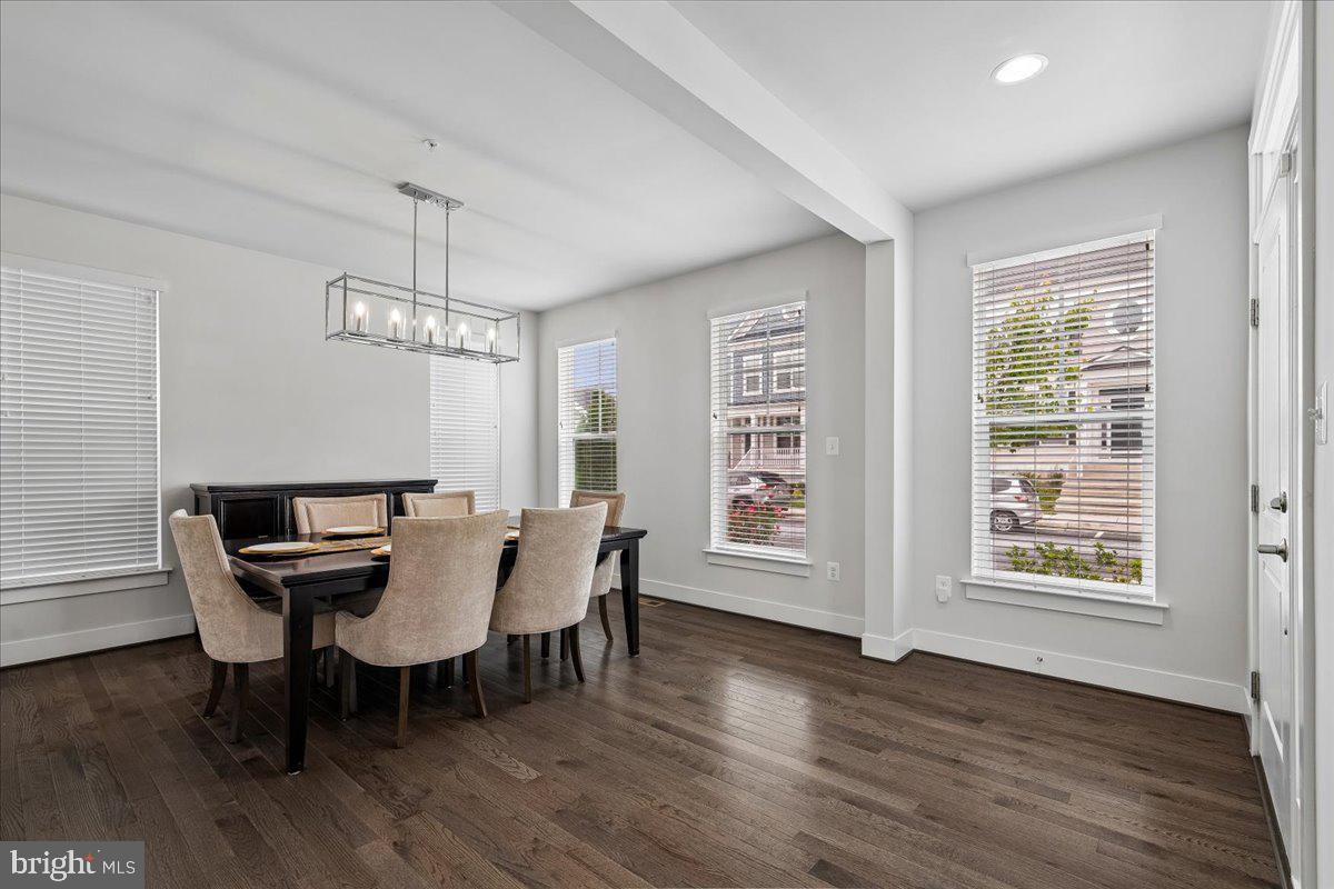 TWO RIVERS - Residential
