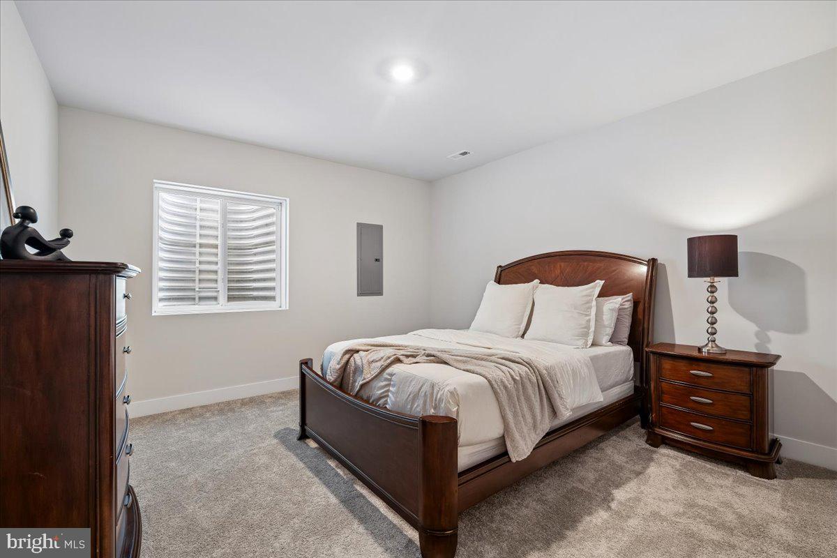 TWO RIVERS - Residential
