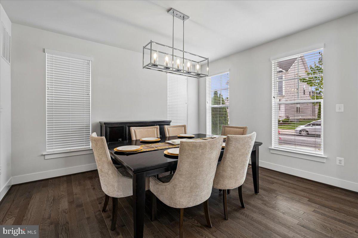 TWO RIVERS - Residential