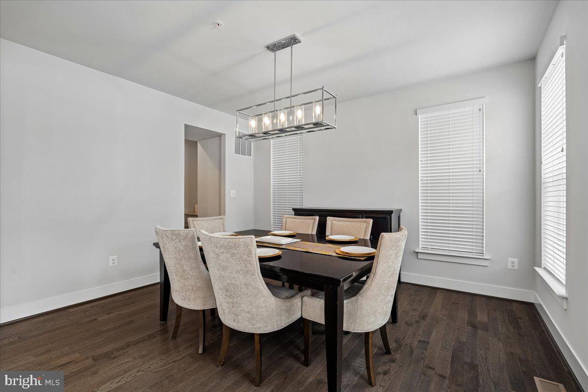 TWO RIVERS - Residential