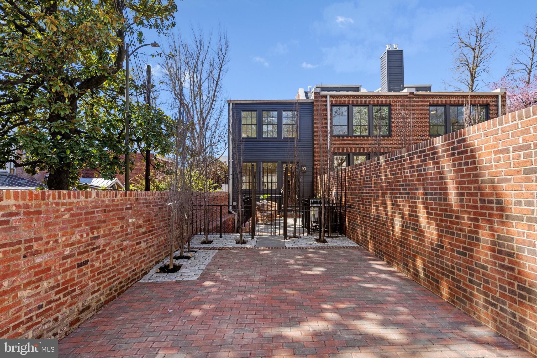 GEORGETOWN - Residential