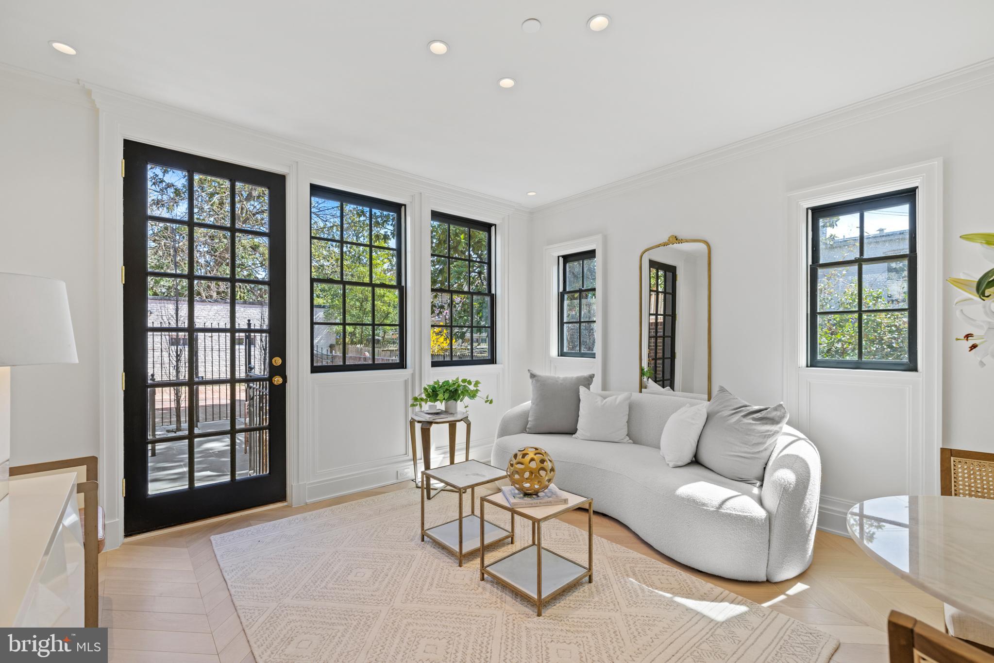 GEORGETOWN - Residential