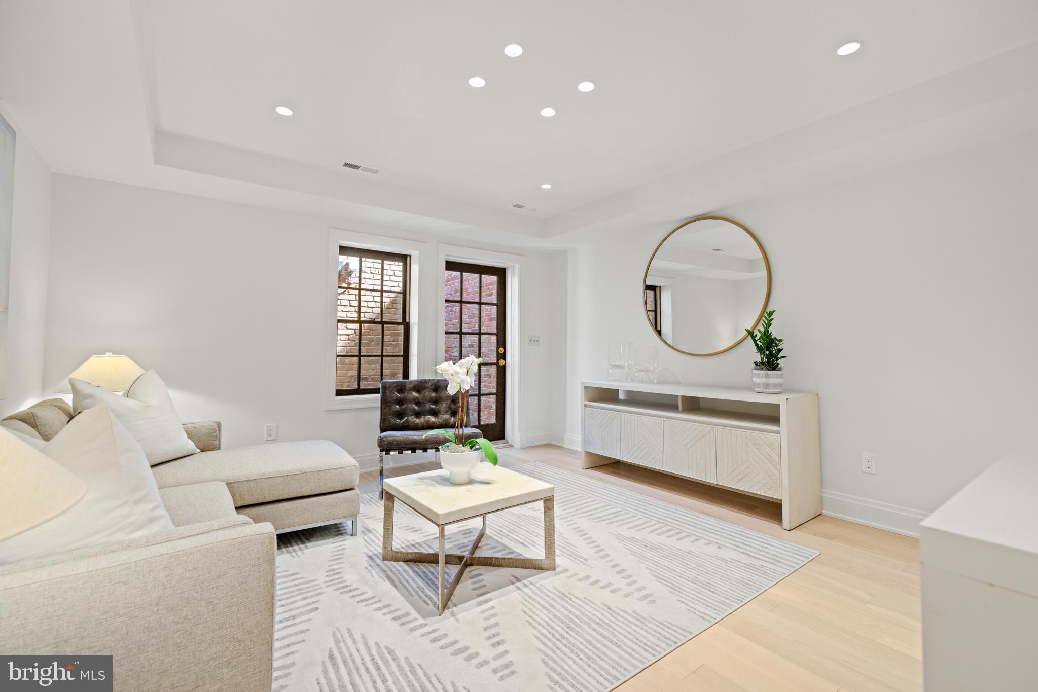 GEORGETOWN - Residential