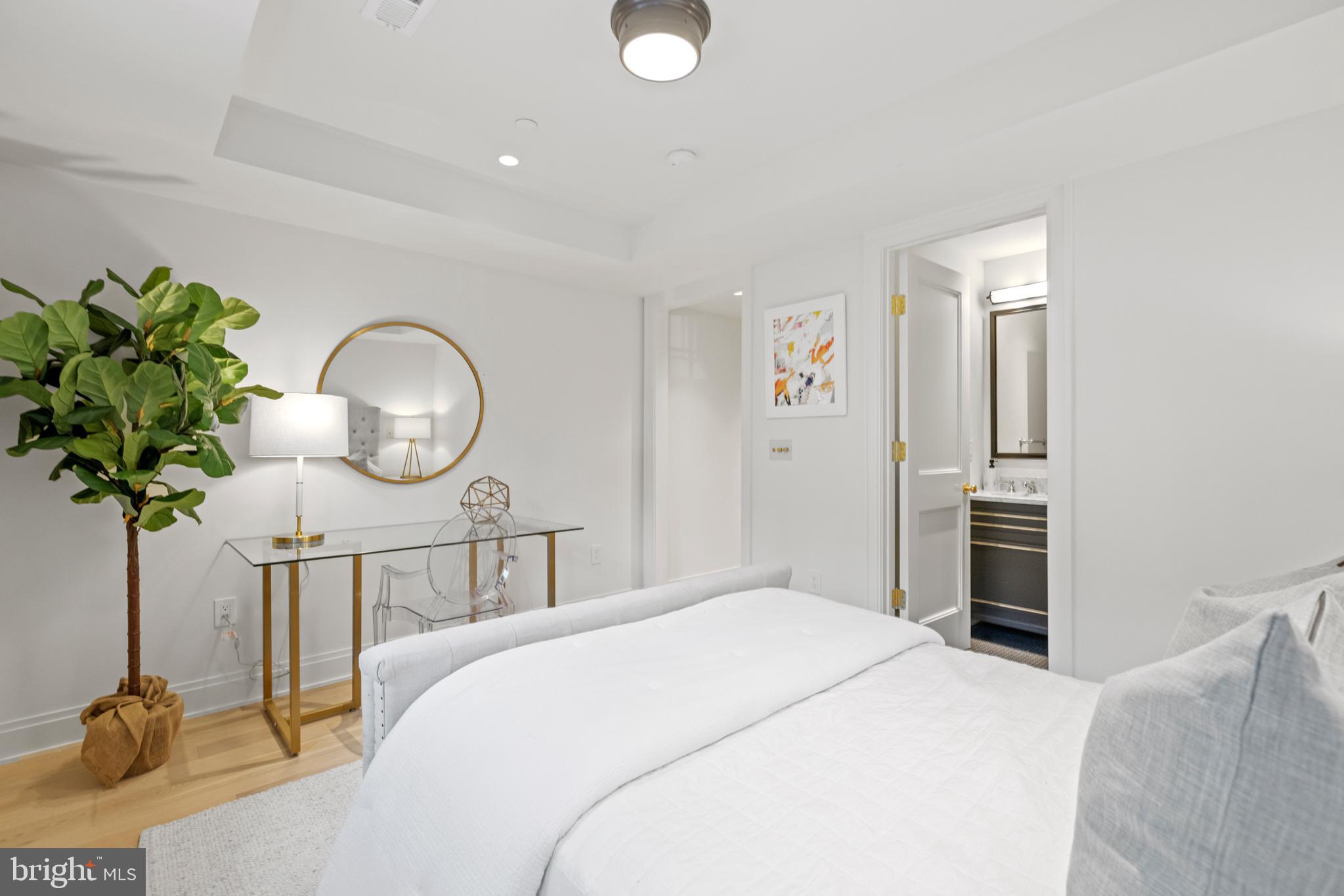 GEORGETOWN - Residential
