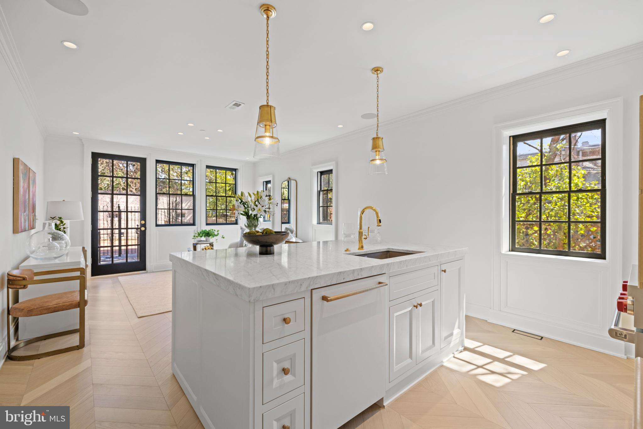 GEORGETOWN - Residential