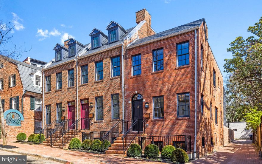 Creating an entirely new space that responds to contemporary living is a special challenge when the context is Georgetown.  Myriad elements must be considered when devising an environment that is responsive to daily life while conveying a sense of harmony.  Restrictions within the urban landscape multiply these challenges so that the new buildings will be consonant with the fabric of the neighborhood.  Every challenge has been met; every expectation exceeded. Entrusted to the hands of distinguished architect Christian Zapatka and constructed by Dilan Homes, these three residences on Avon Place offer a fresh approach which does not yield to historical revivalism.  An entirely unique idiom is expressed where the relationship between the new and the old speak to each other in a respectful way.  This collaboration between talented architect and renown builder produced the finest new homes in the city. These residences are a testament to the expertise of Dilan Homes and the carefully measured contributions of its participants.  The details and overall composition harmonize in a way that is seldom encountered.  Each residence offers exquisitely designed and beautifully created tile from Architessa, sumptuous finishes and lighting, and handsome gardens by Bell Design, Inc.  Our collaboration was further enhanced by Welsh Interiors, which presented the space to assist in imagining how the environment might be experienced.