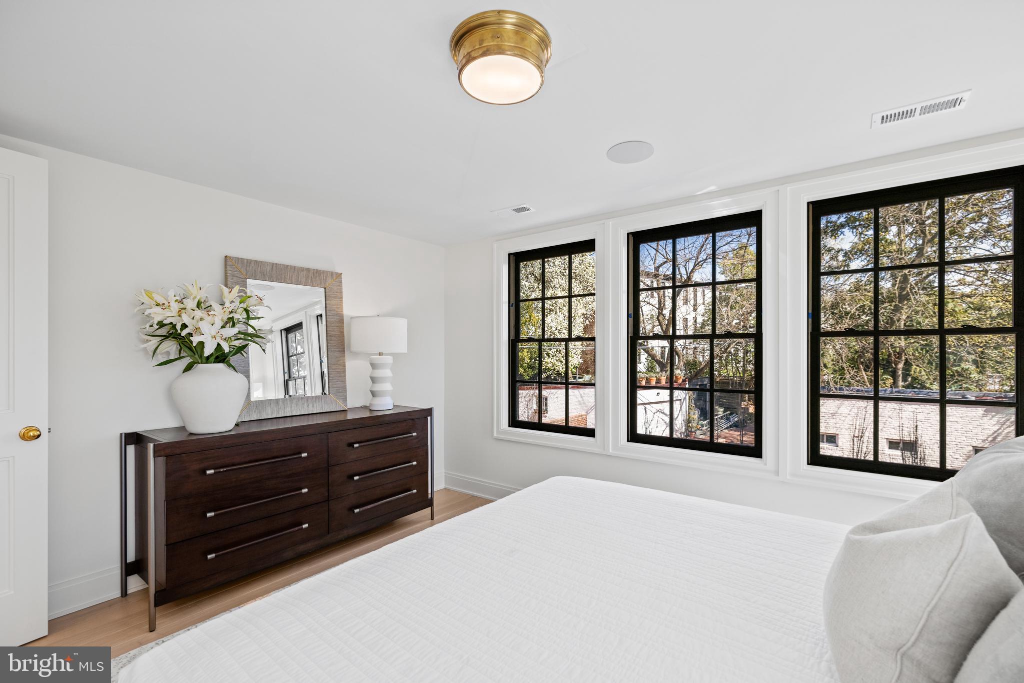 GEORGETOWN - Residential