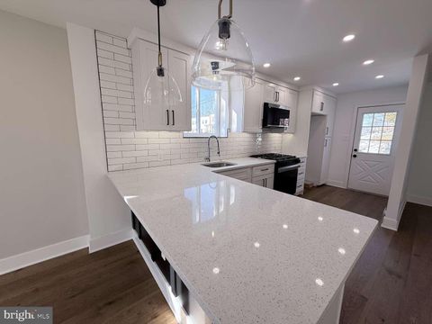 Townhouse For Sale - 1346 Rainer Road<br/> BROOKHAVEN, PA 19015