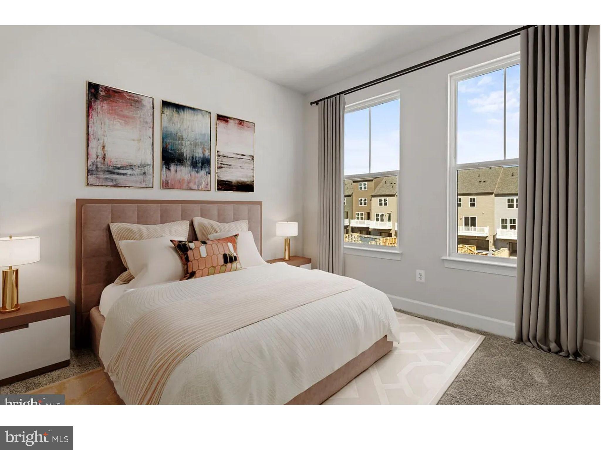 GATEWAY WEST - Residential