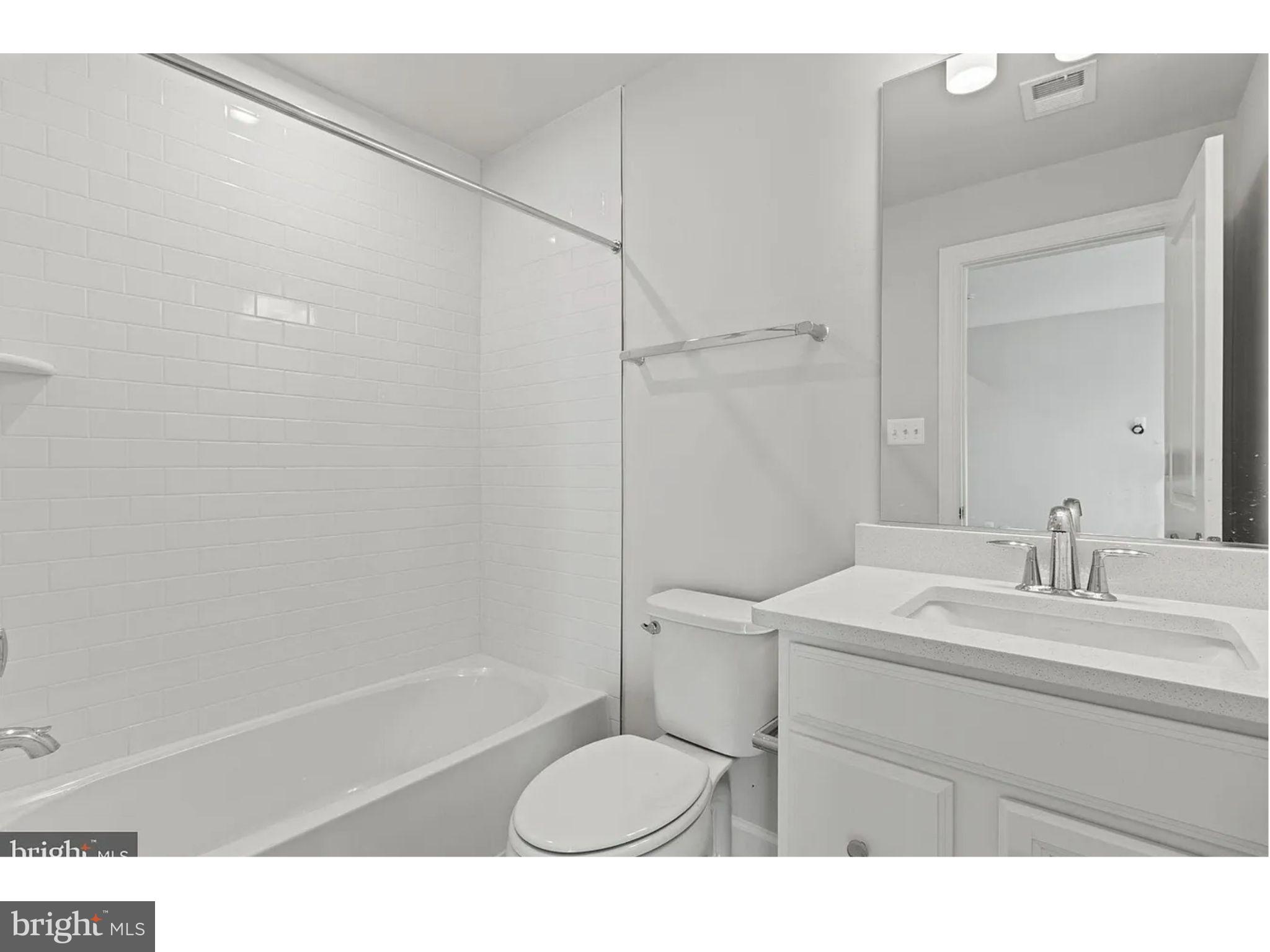 GATEWAY WEST - Residential