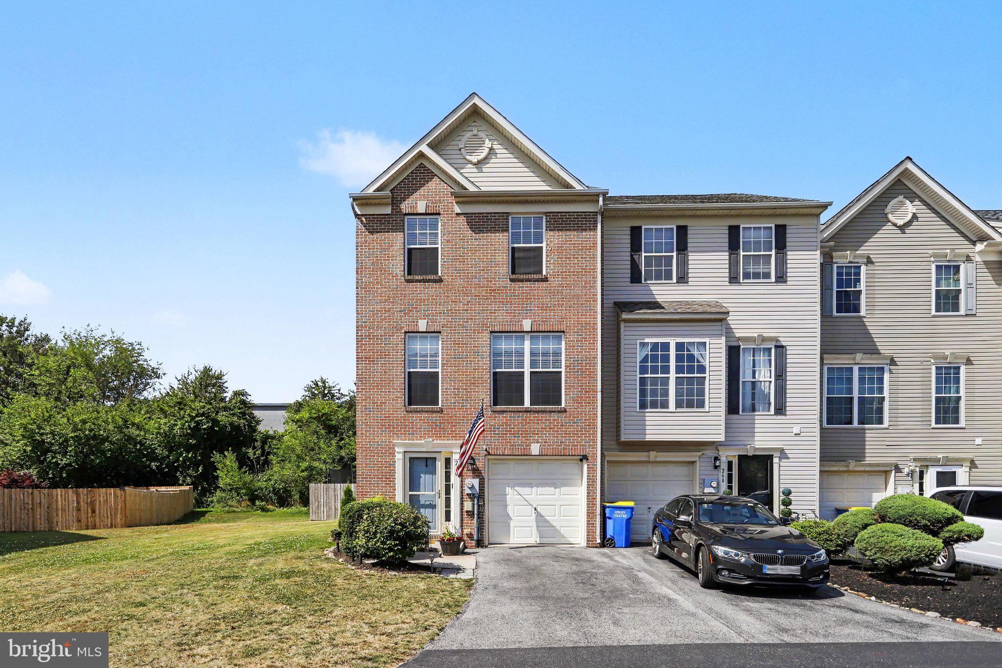 270 COUNTRY RIDGE DRIVE
