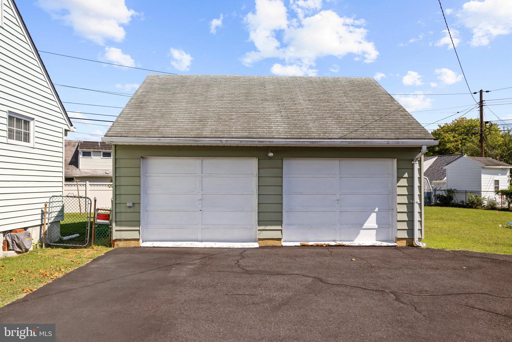 125 ELM DRIVE