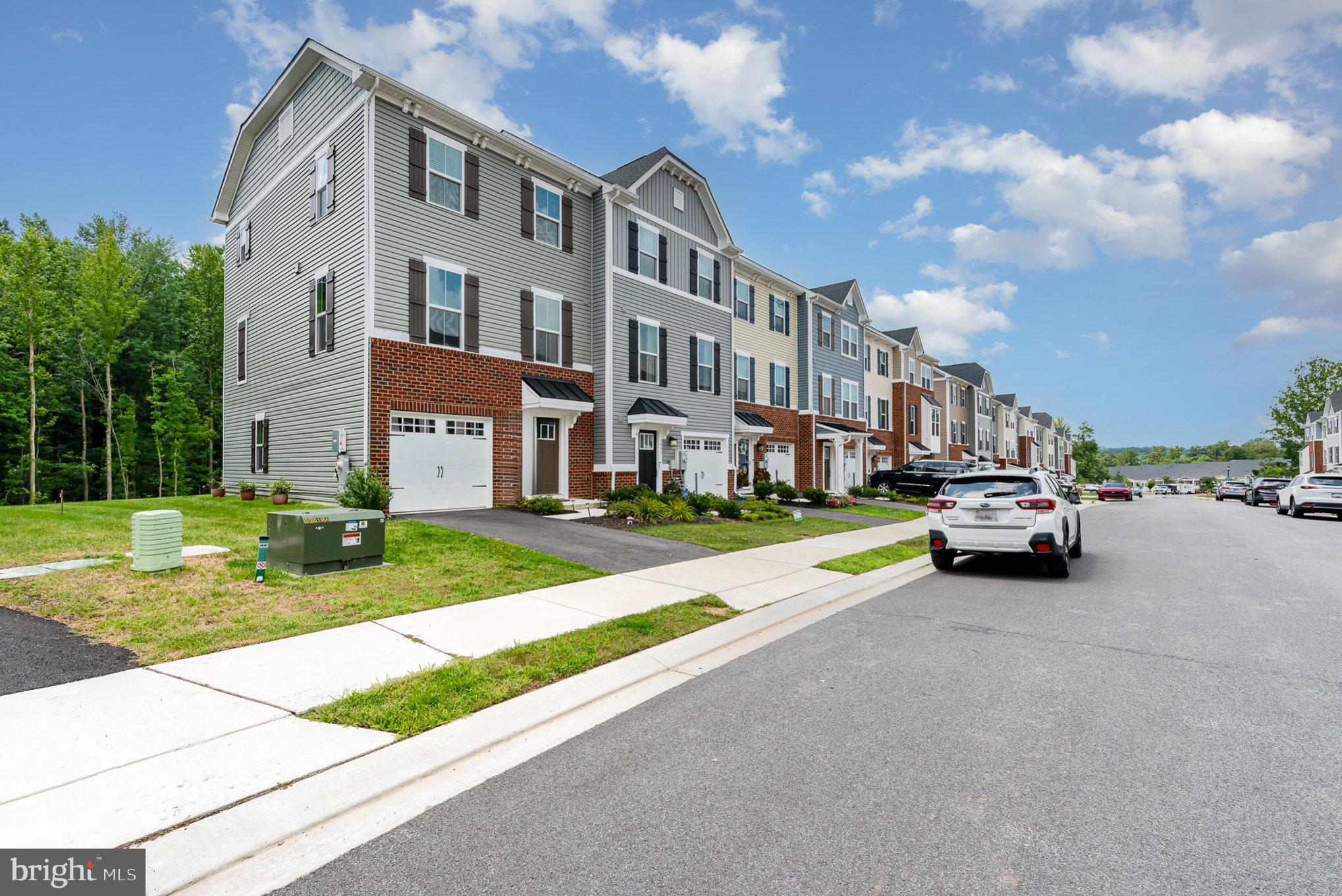 JAMES RUN TOWNHOMES - Residential