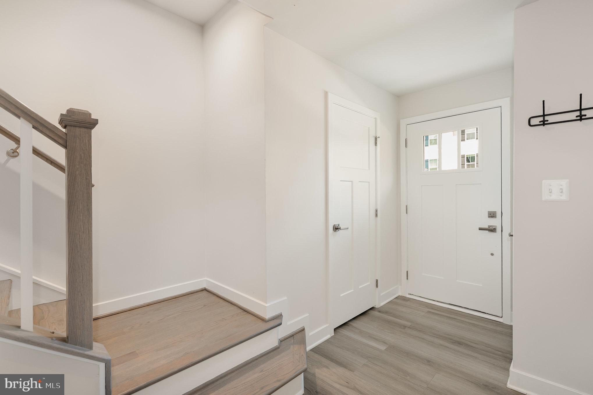 JAMES RUN TOWNHOMES - Residential