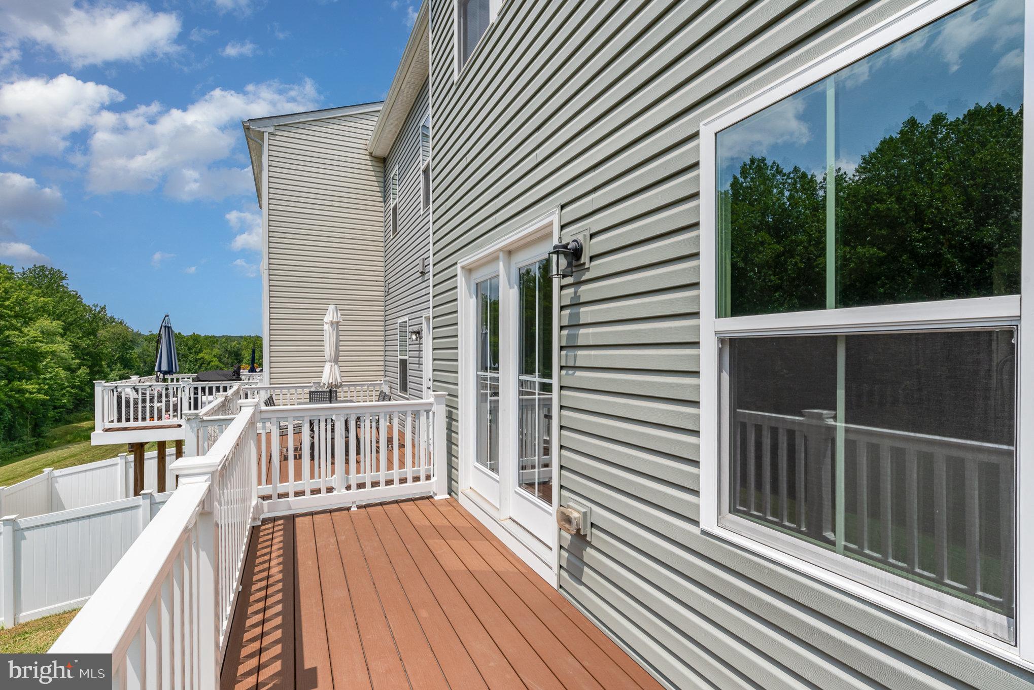 JAMES RUN TOWNHOMES - Residential