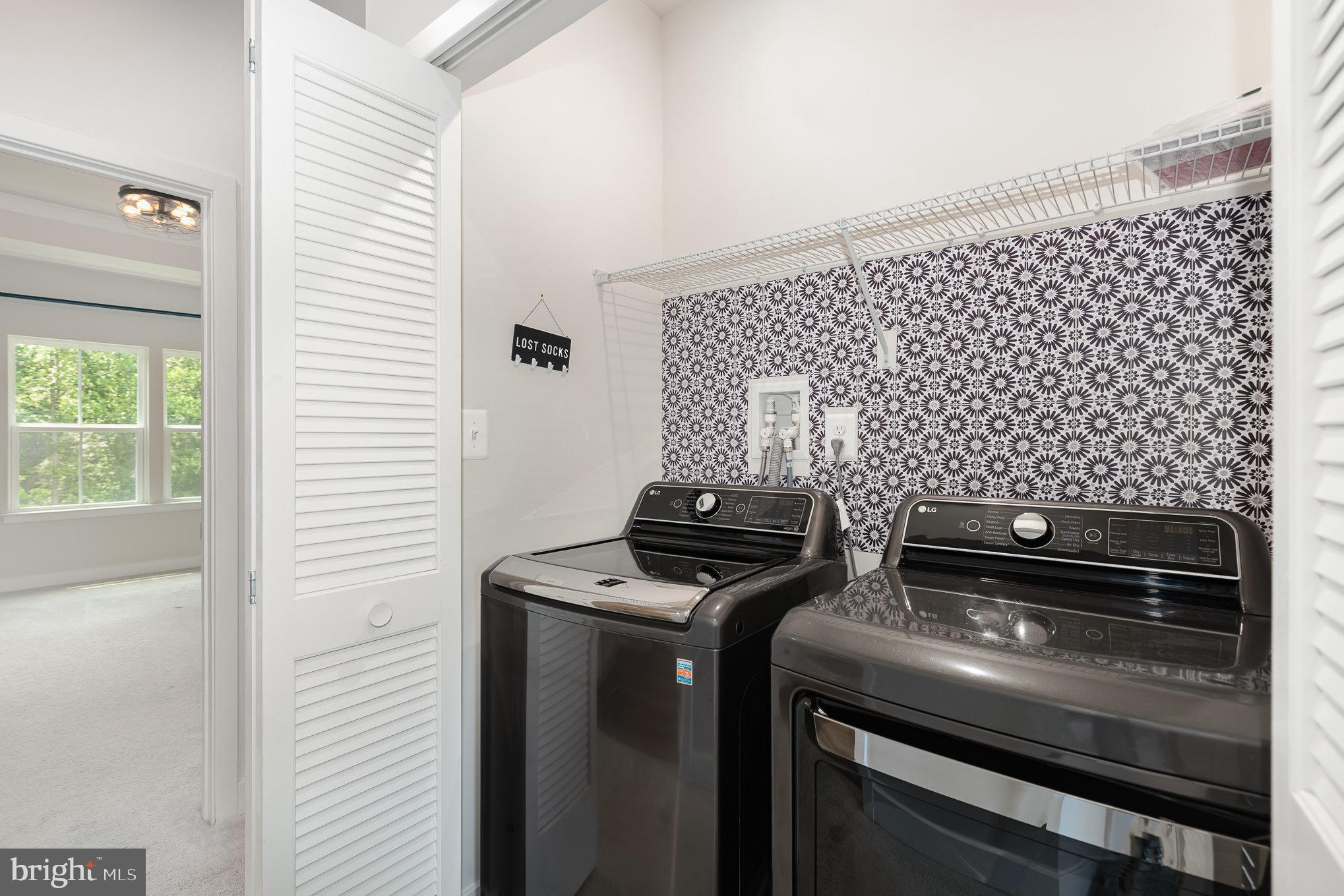 JAMES RUN TOWNHOMES - Residential