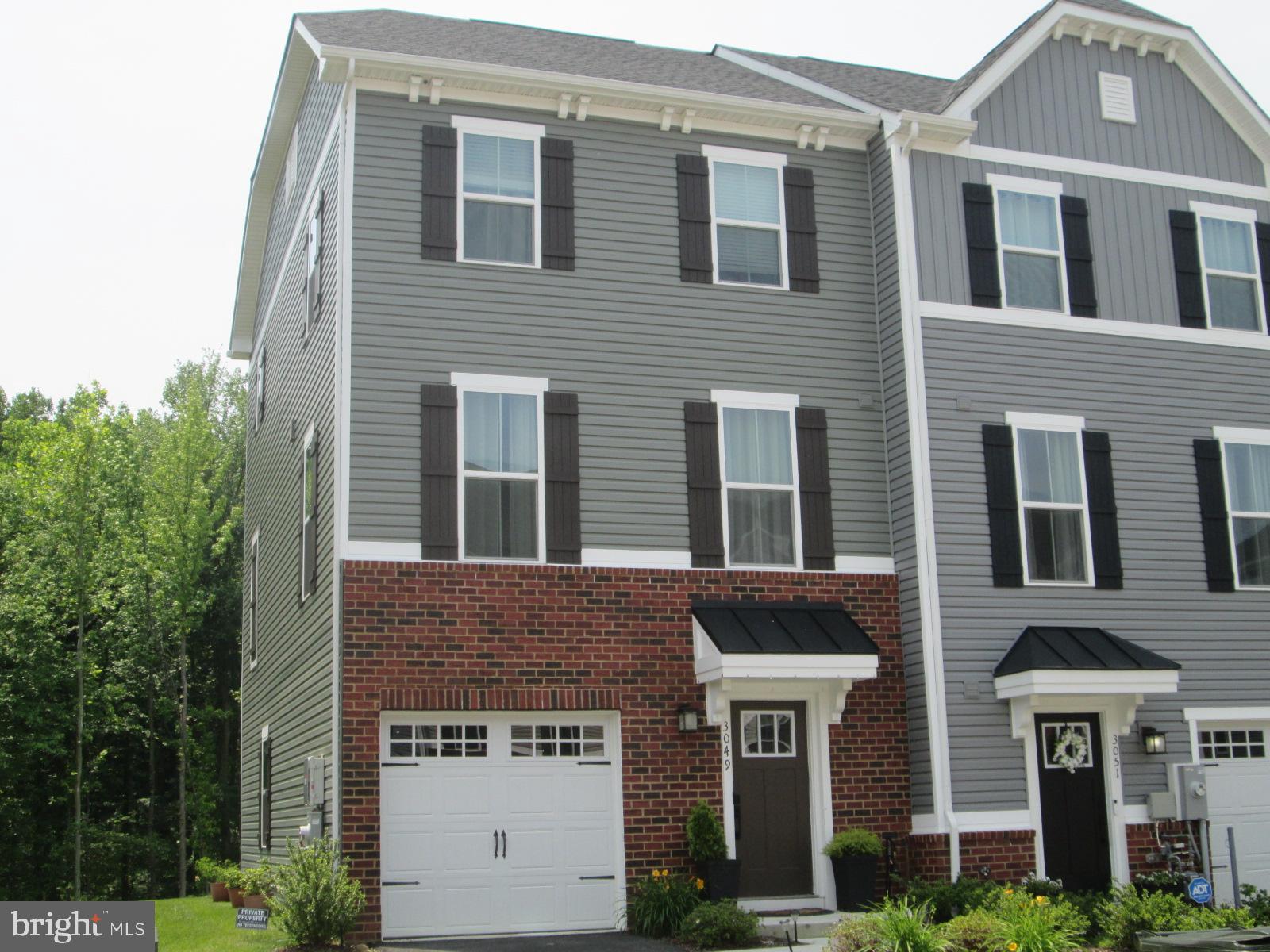 JAMES RUN TOWNHOMES - Residential