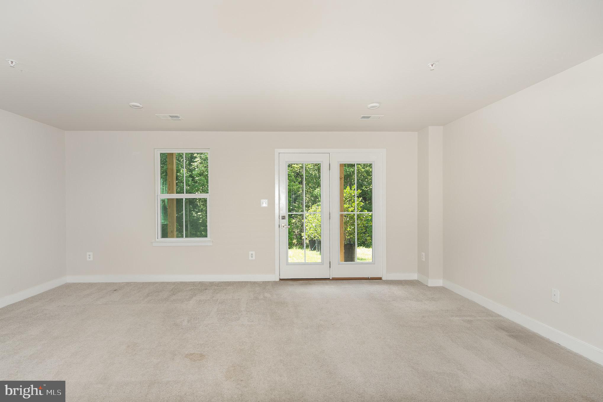 JAMES RUN TOWNHOMES - Residential