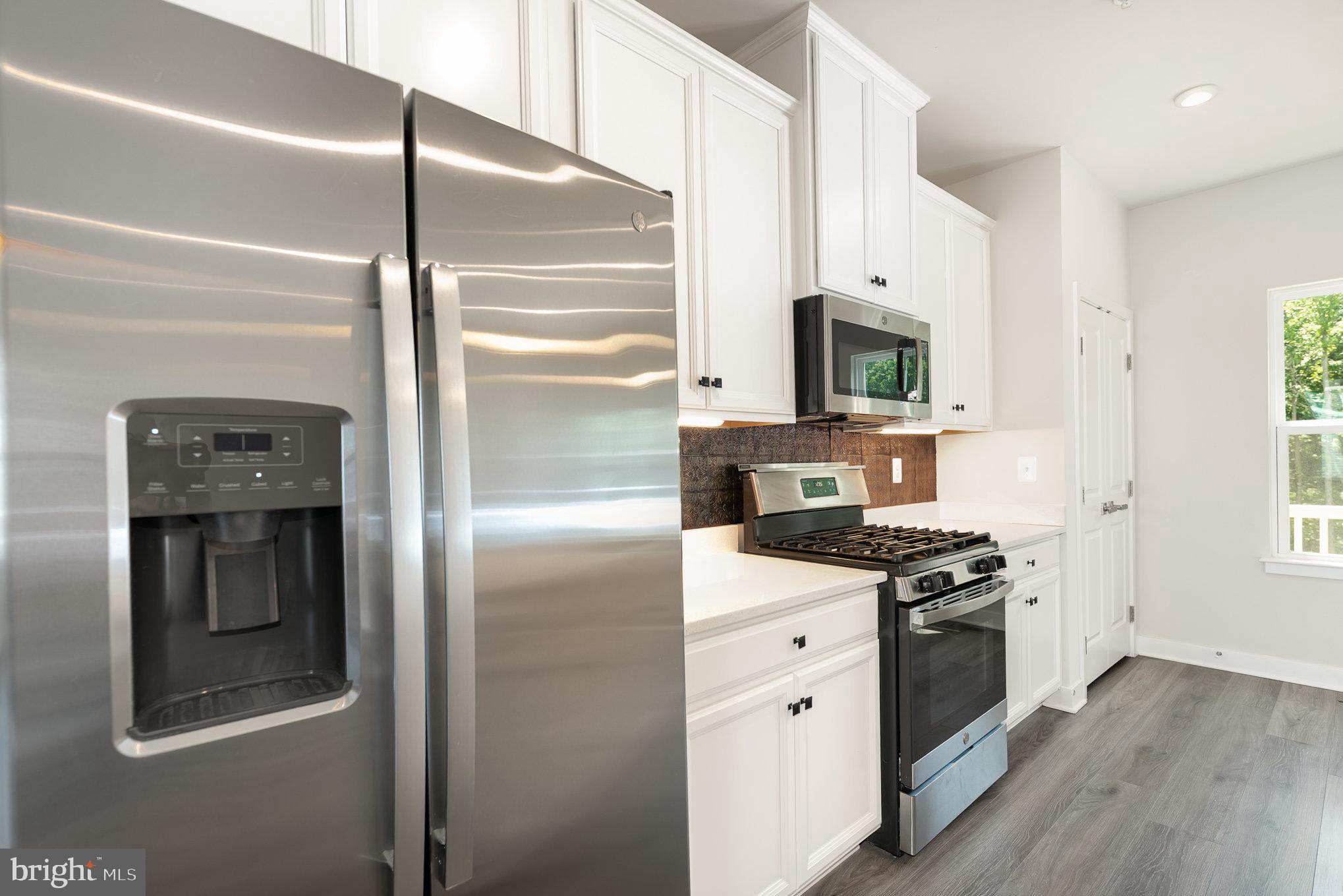JAMES RUN TOWNHOMES - Residential