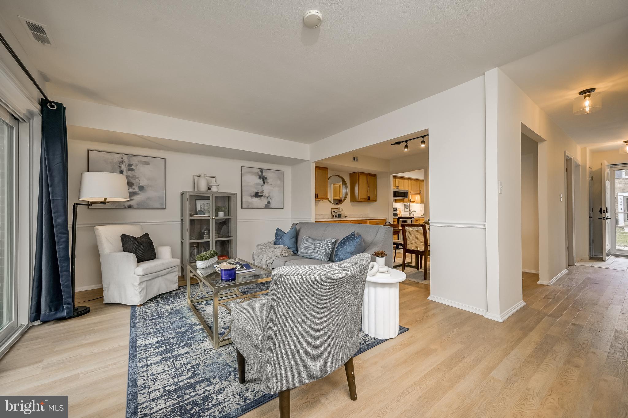 REGENT SQUARE - Residential