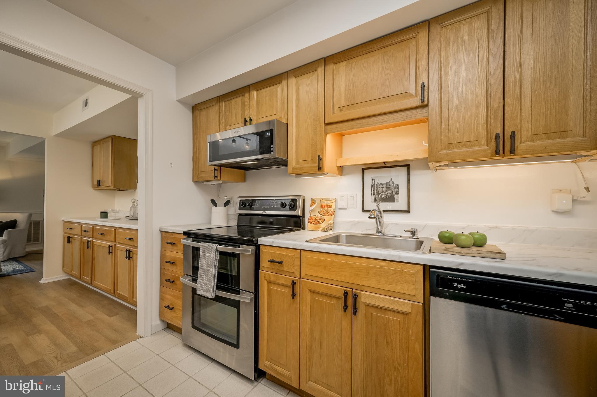 REGENT SQUARE - Residential