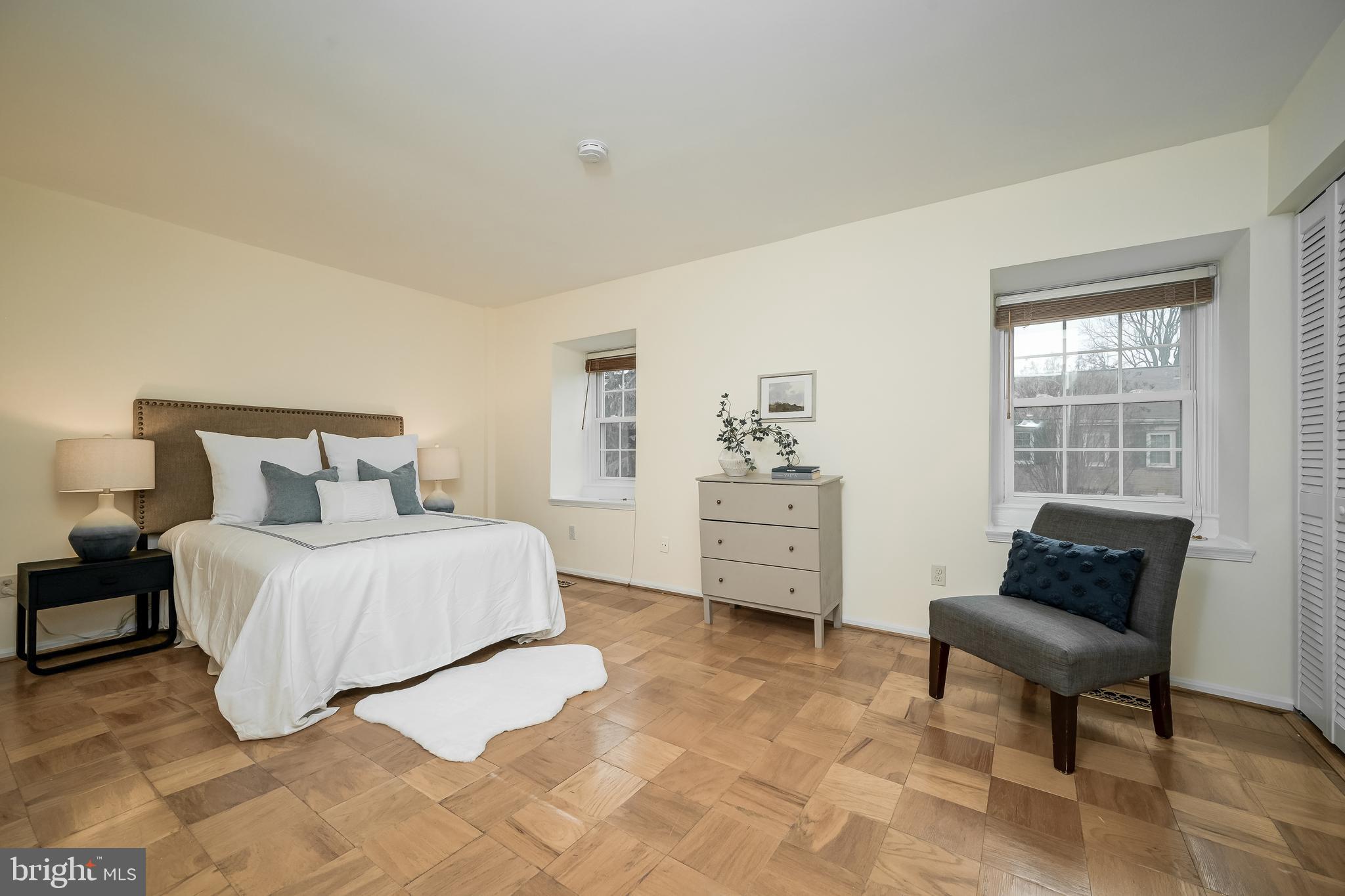 REGENT SQUARE - Residential