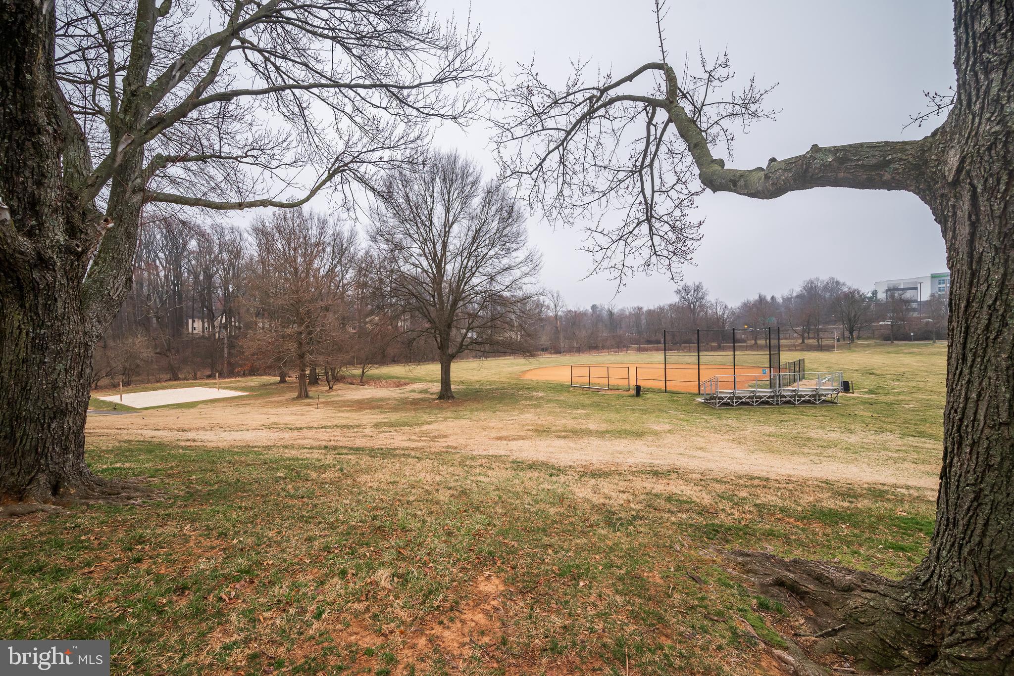 REGENT SQUARE - Residential