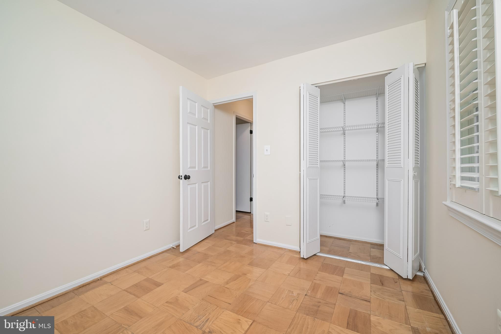 REGENT SQUARE - Residential