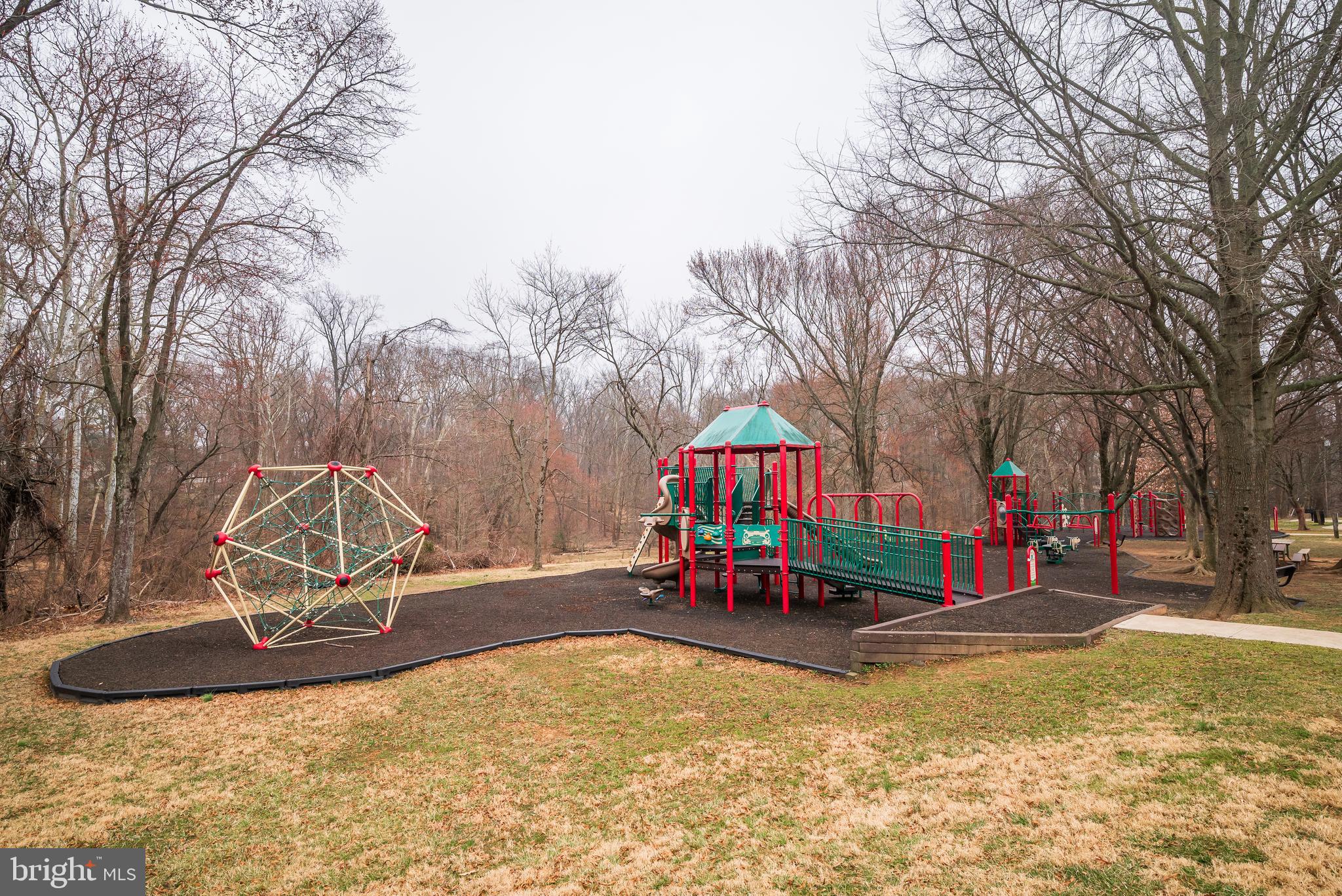 REGENT SQUARE - Residential