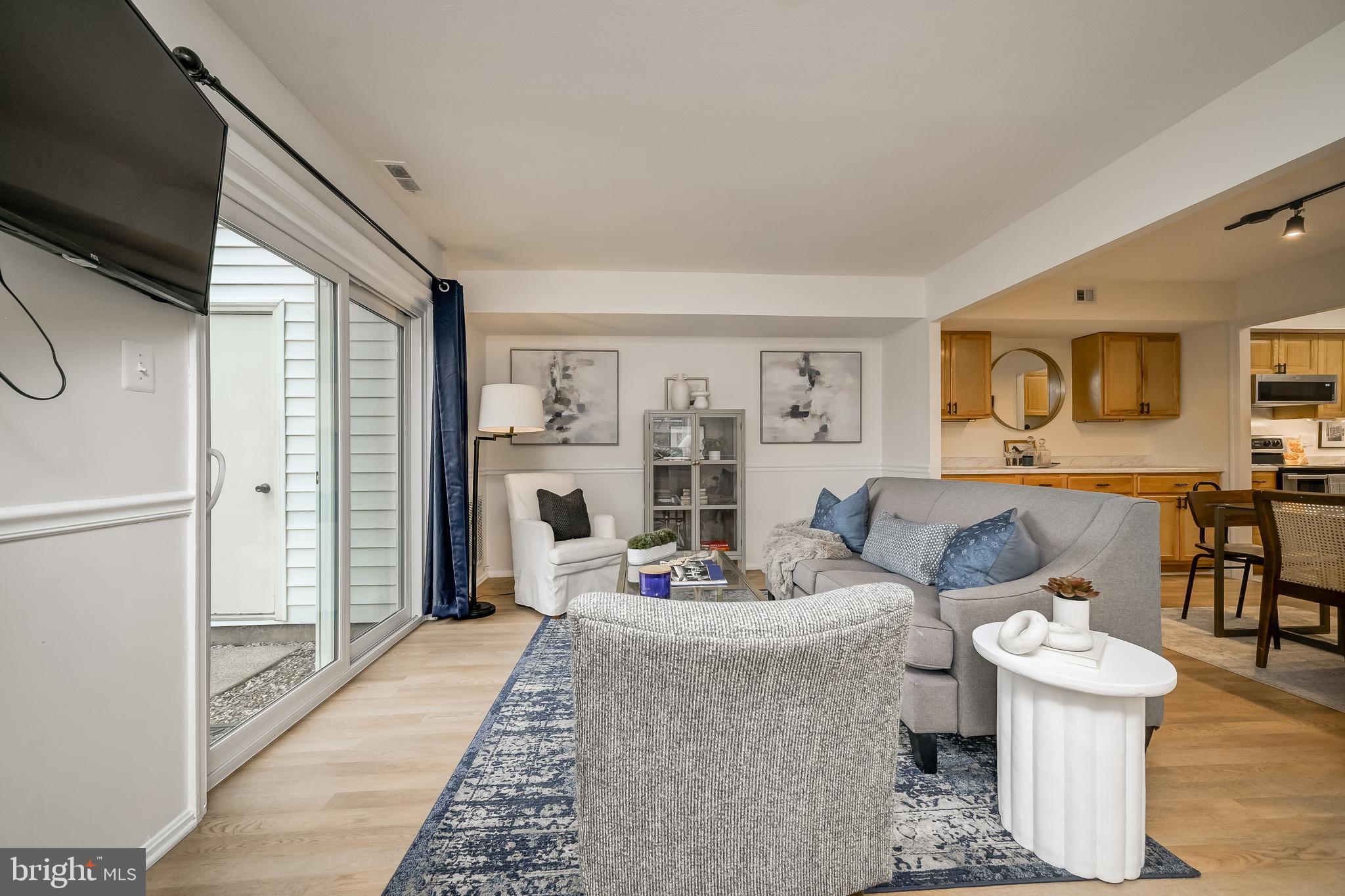 REGENT SQUARE - Residential