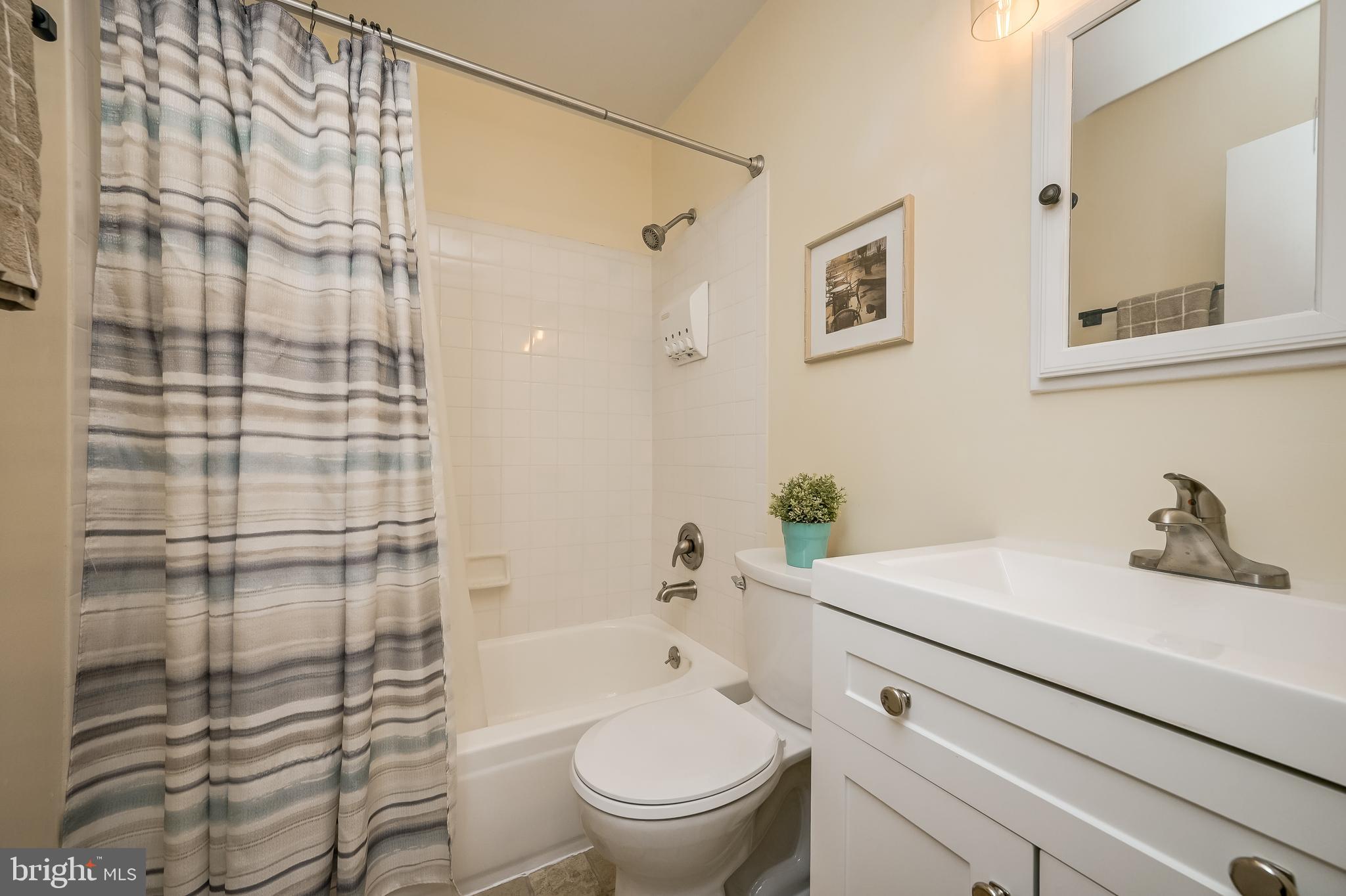 REGENT SQUARE - Residential