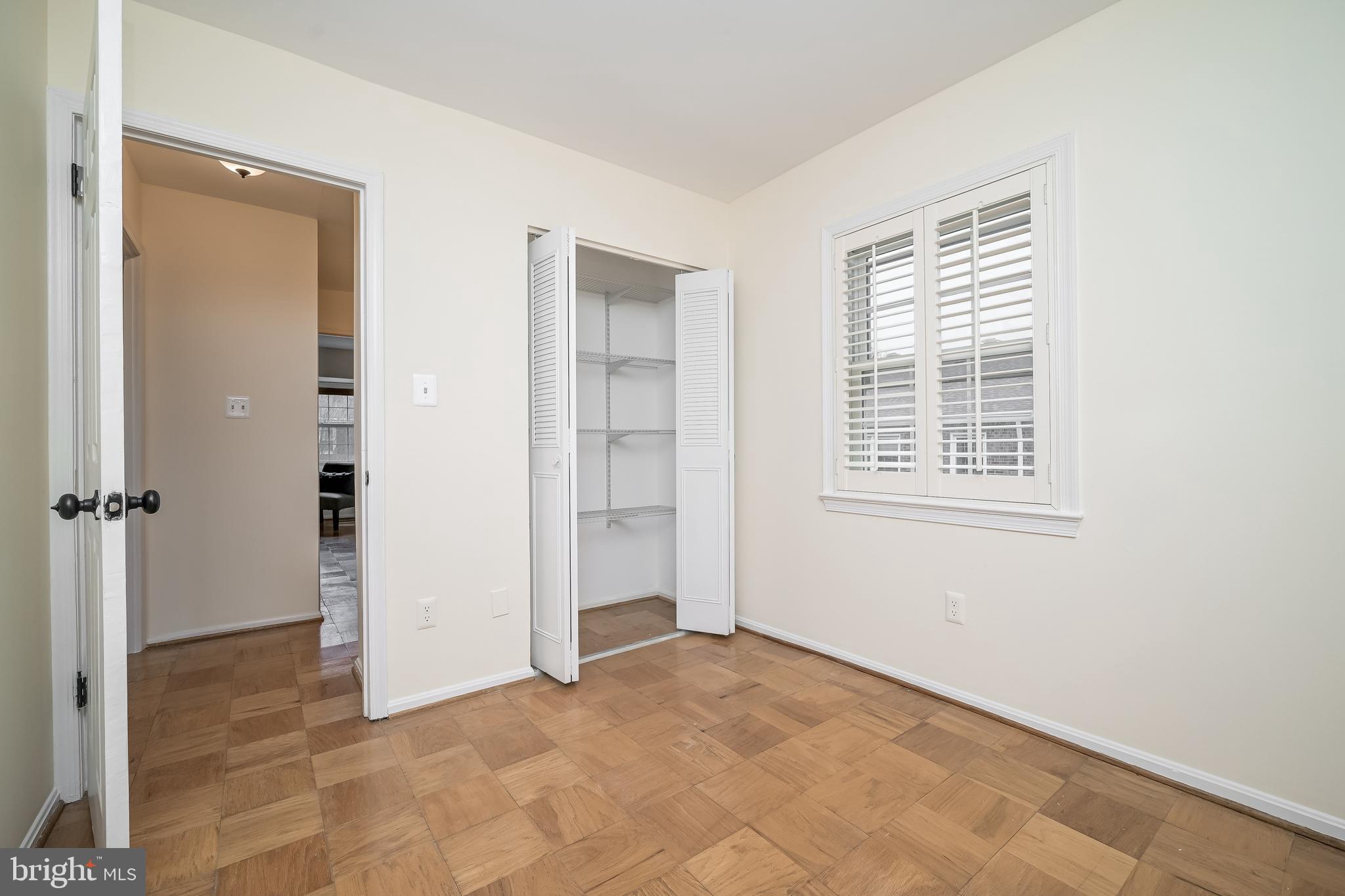 REGENT SQUARE - Residential