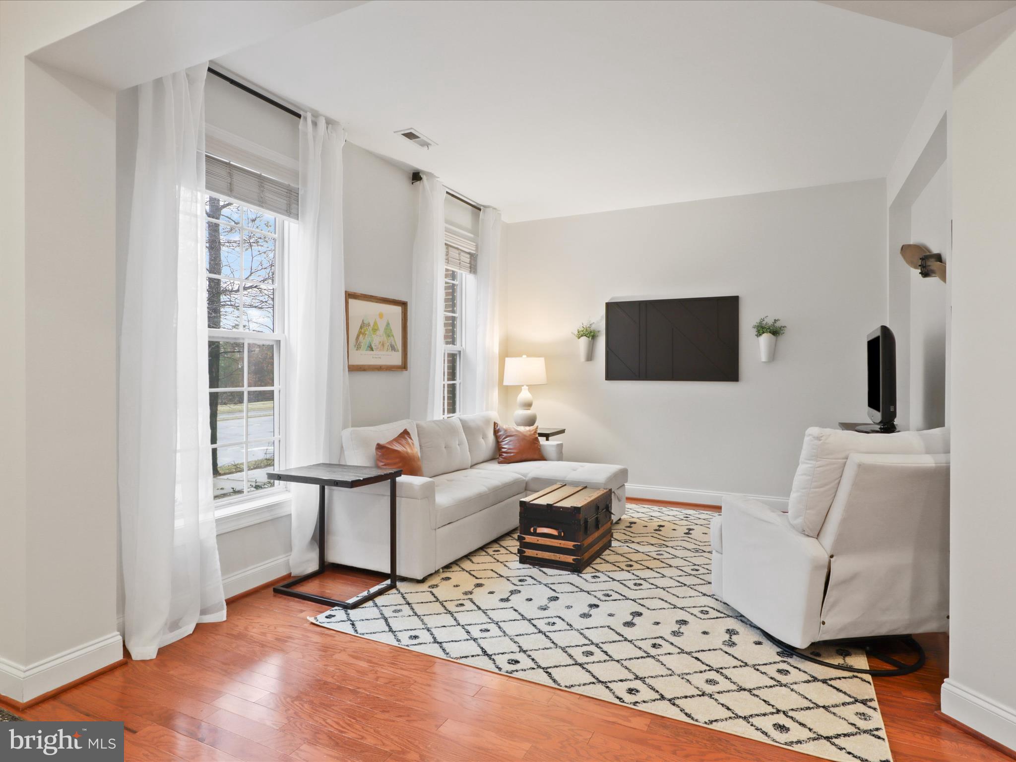 SOUTH MARKET - Residential