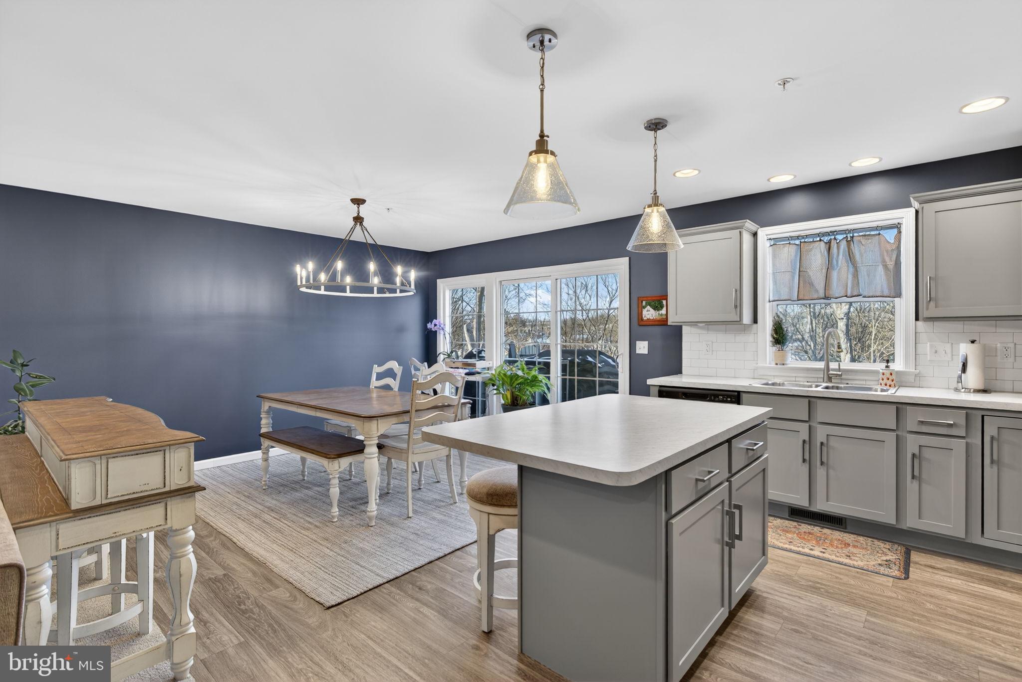 MAYAPPLE WOODS - Residential