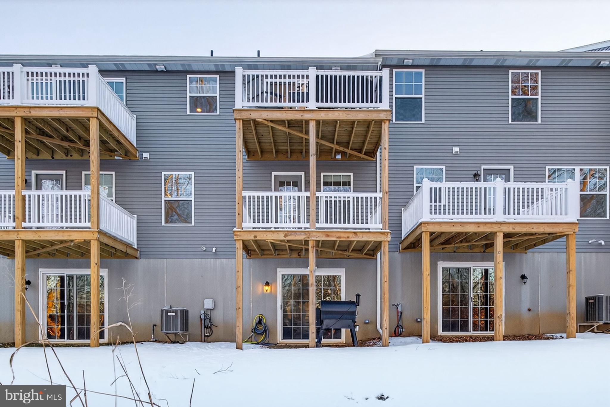 MAYAPPLE WOODS - Residential