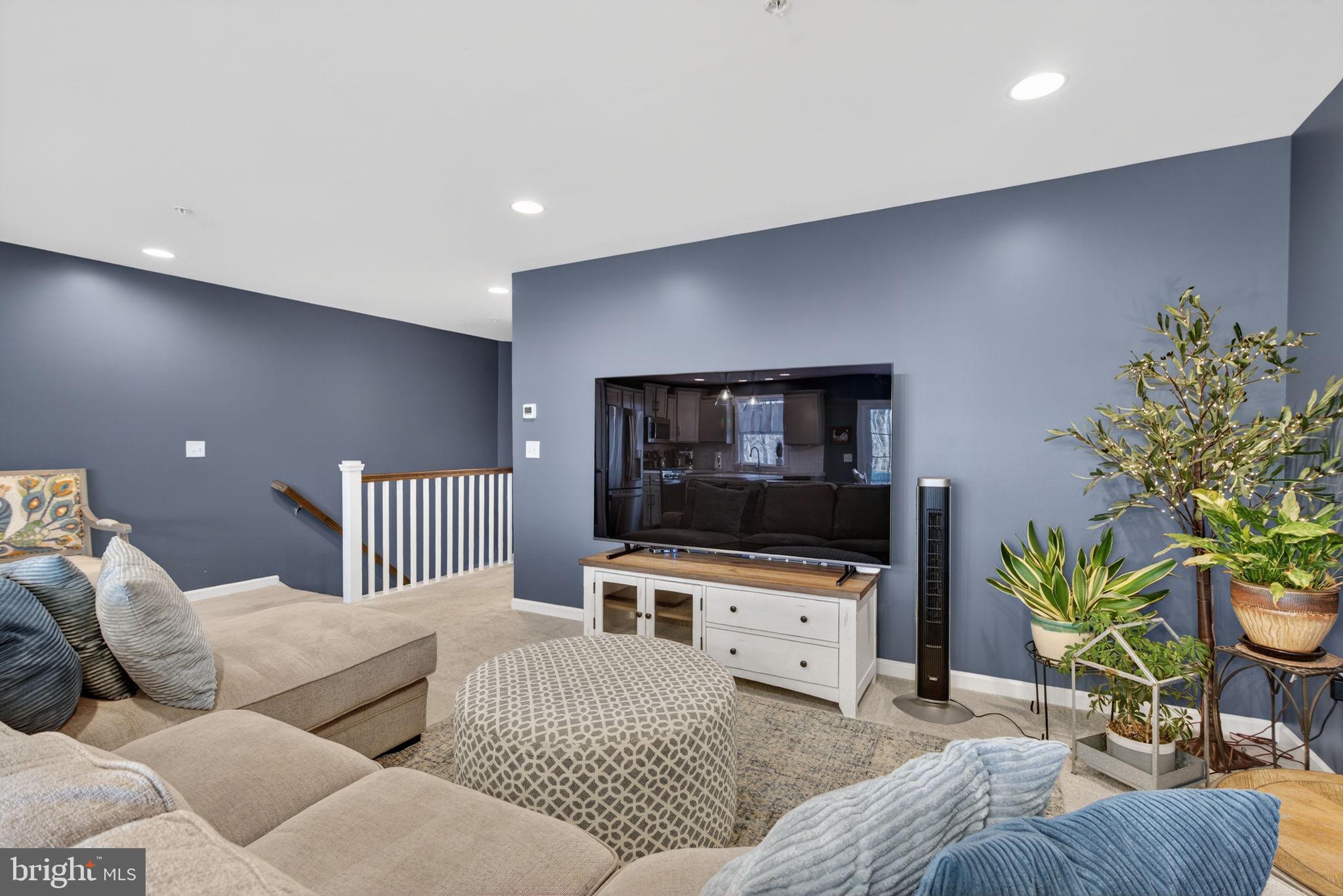 MAYAPPLE WOODS - Residential