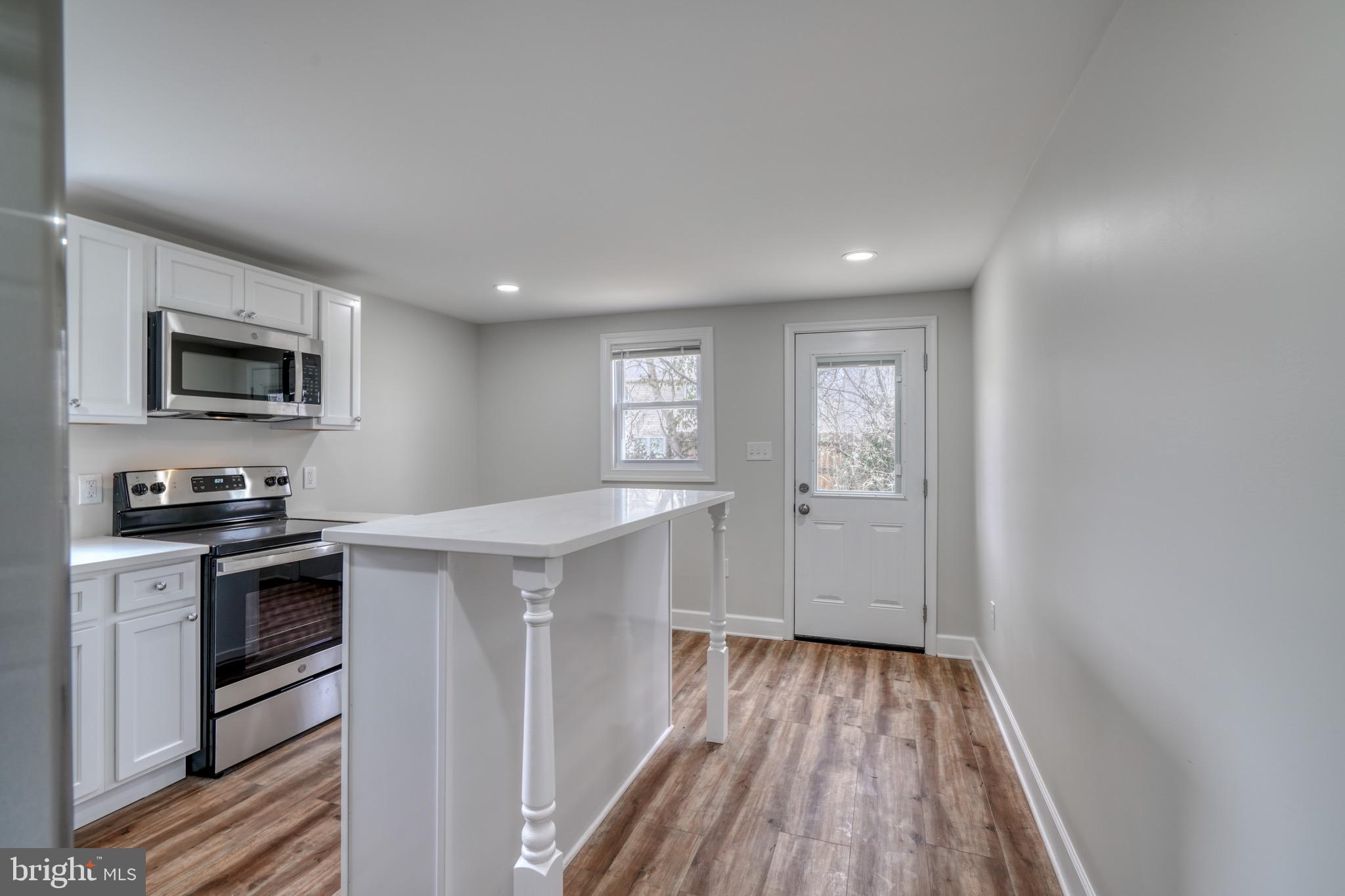 HICKORY - Residential Lease