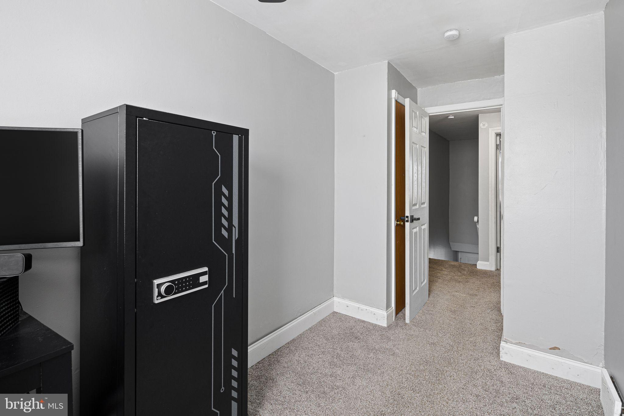 CLIFTON HEIGHTS - Residential