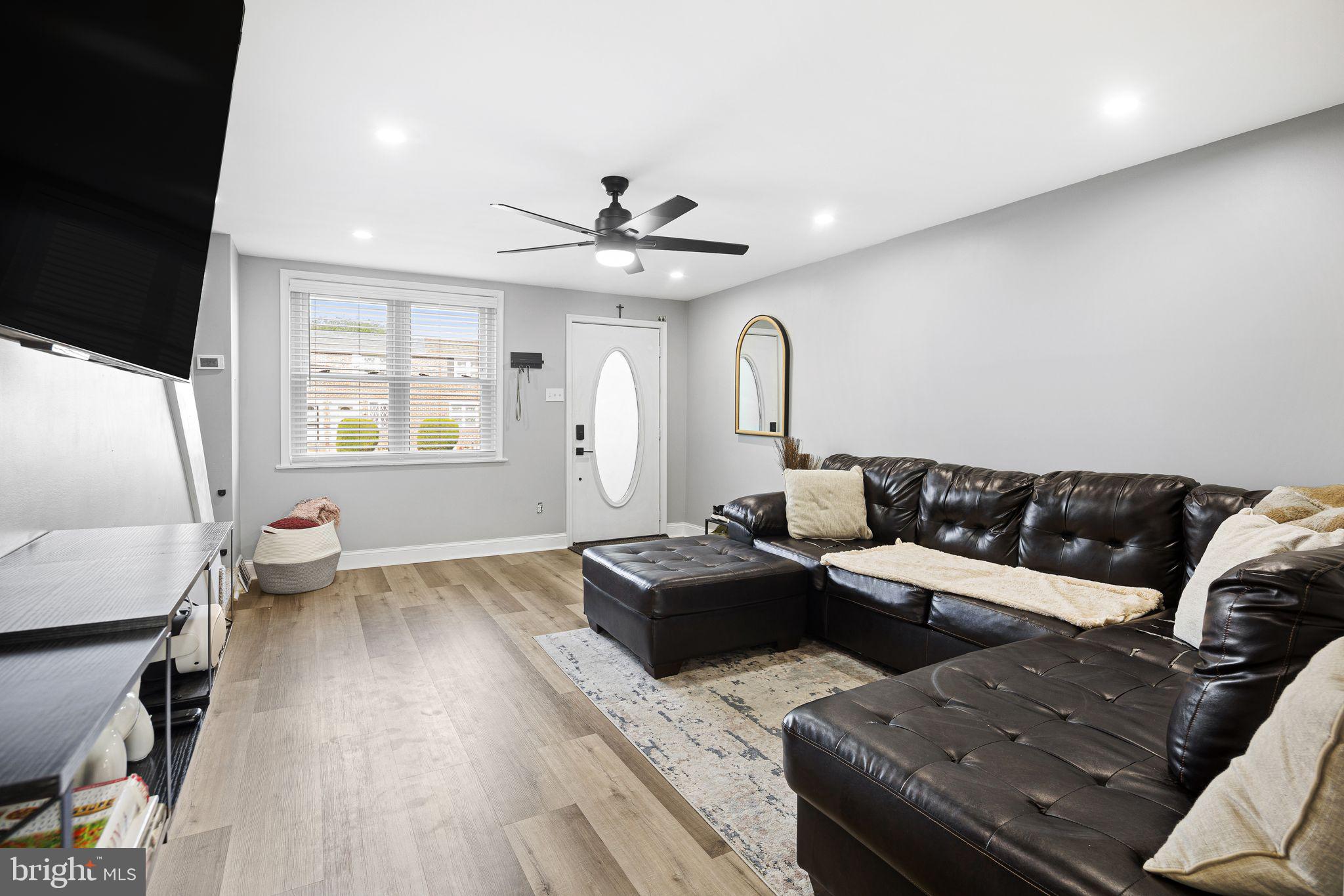 CLIFTON HEIGHTS - Residential