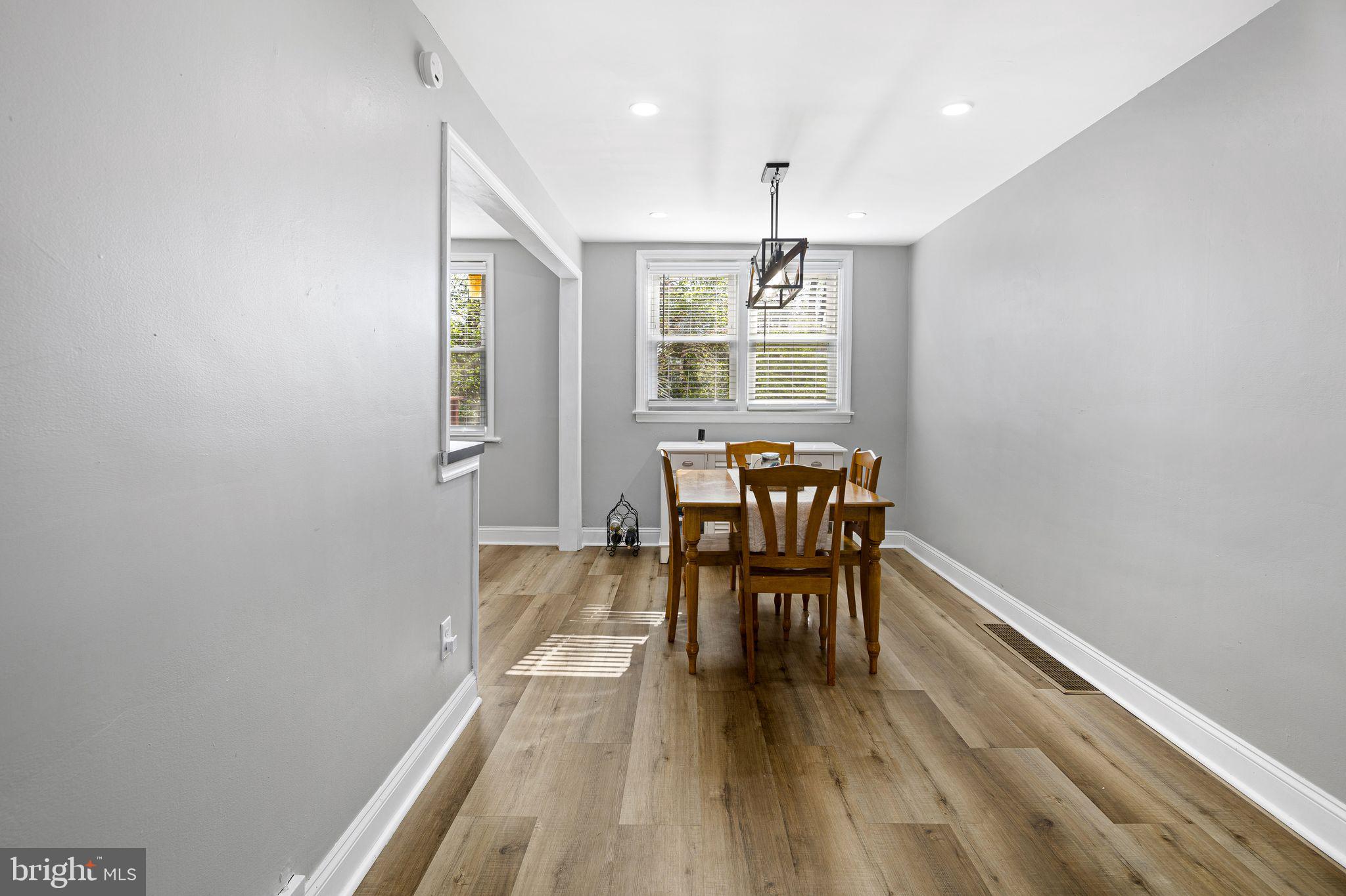 CLIFTON HEIGHTS - Residential