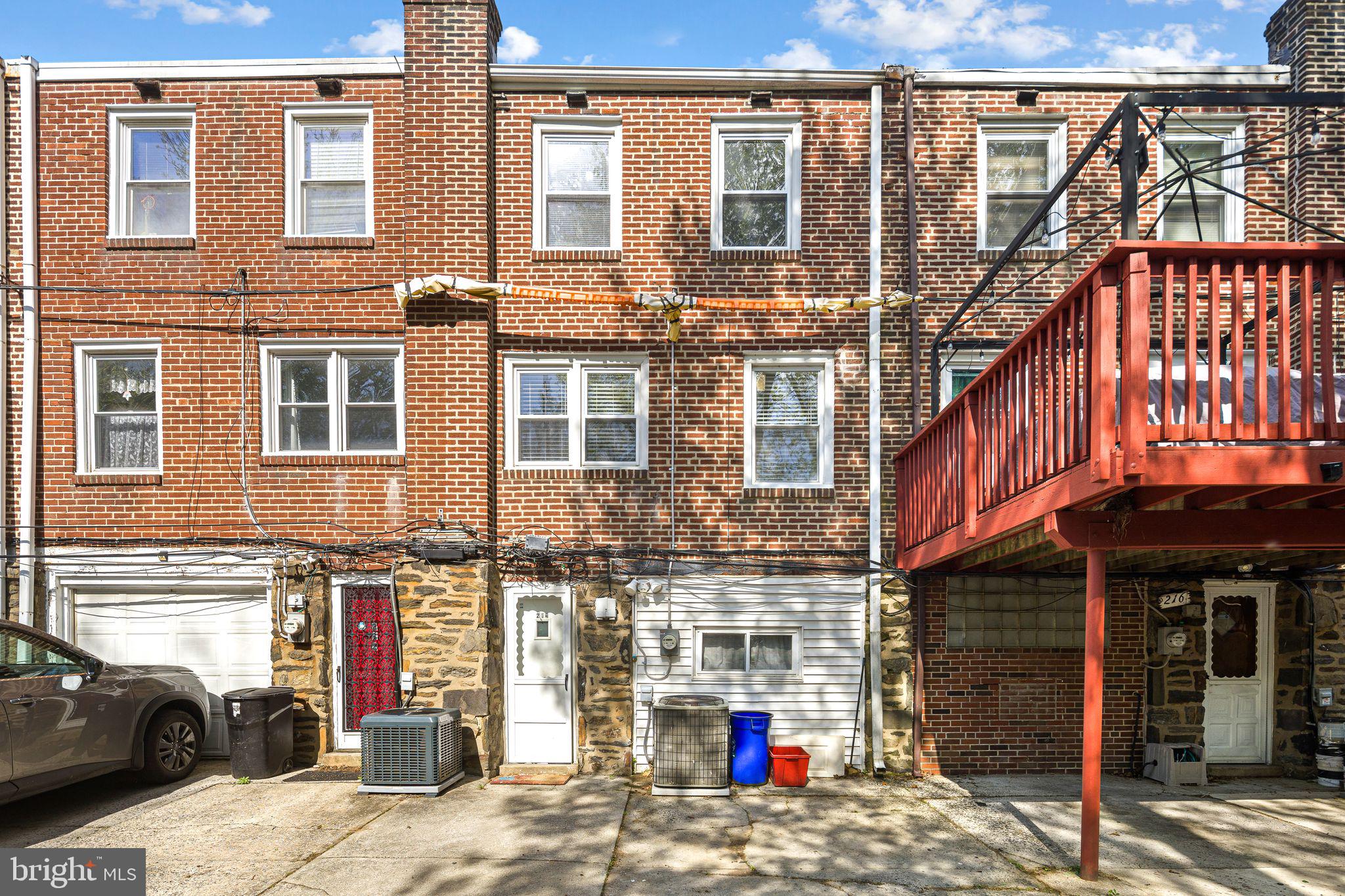 CLIFTON HEIGHTS - Residential