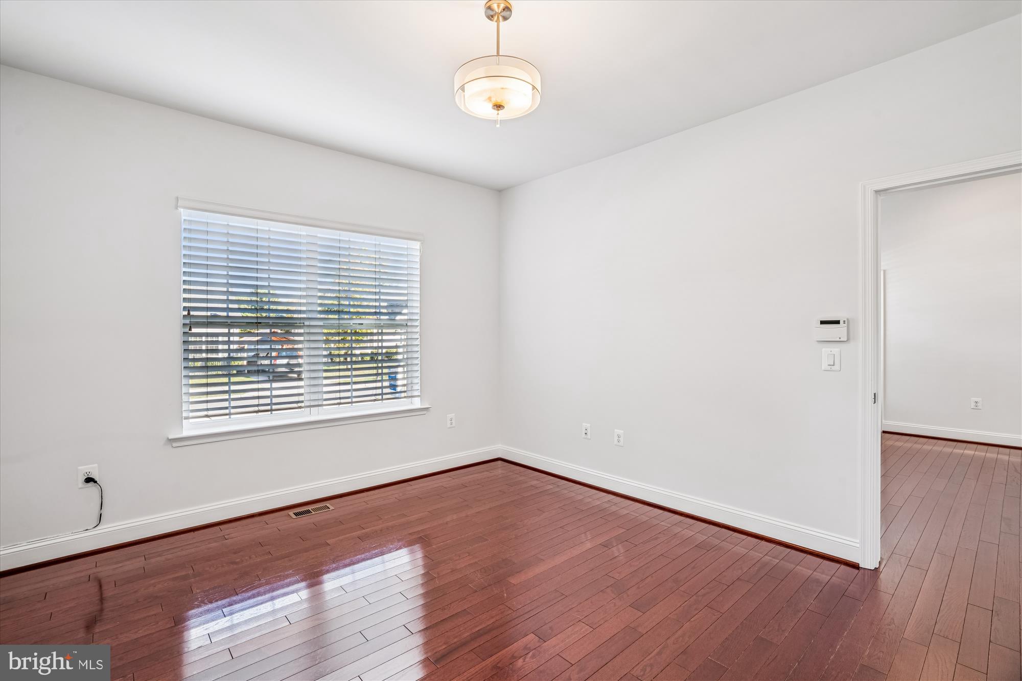 RIVERDALE HEIGHTS - Residential