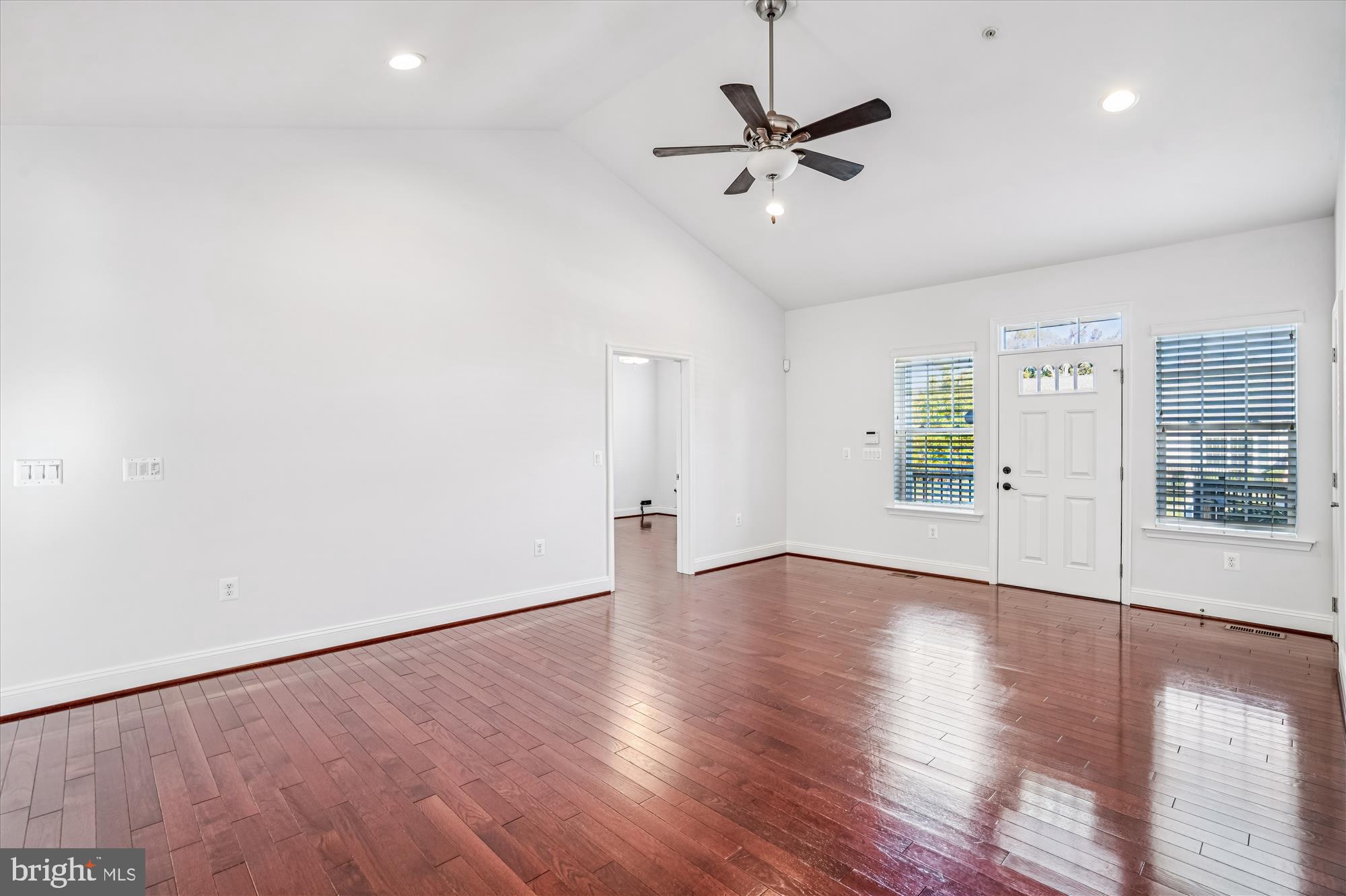 RIVERDALE HEIGHTS - Residential