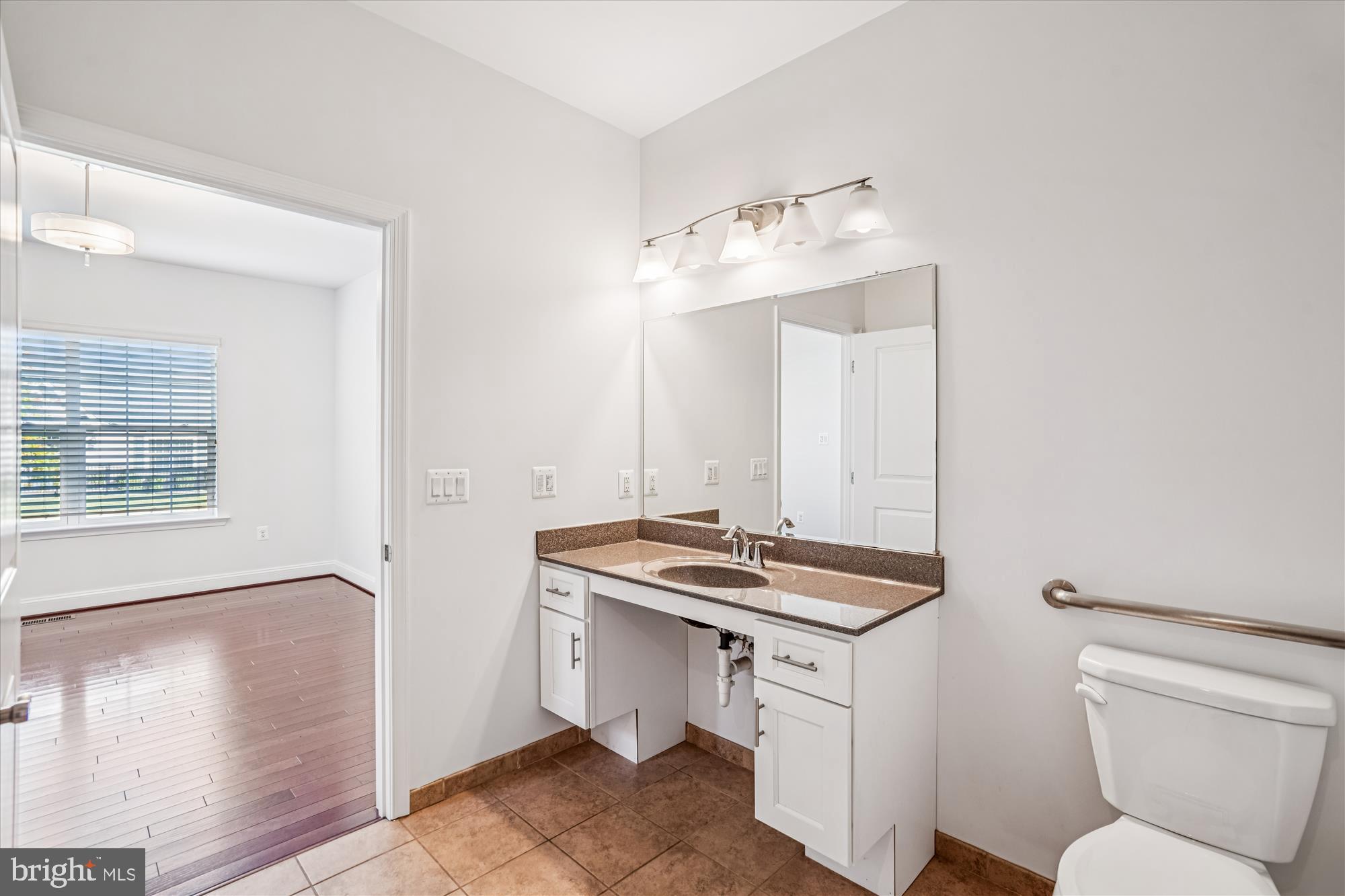 RIVERDALE HEIGHTS - Residential