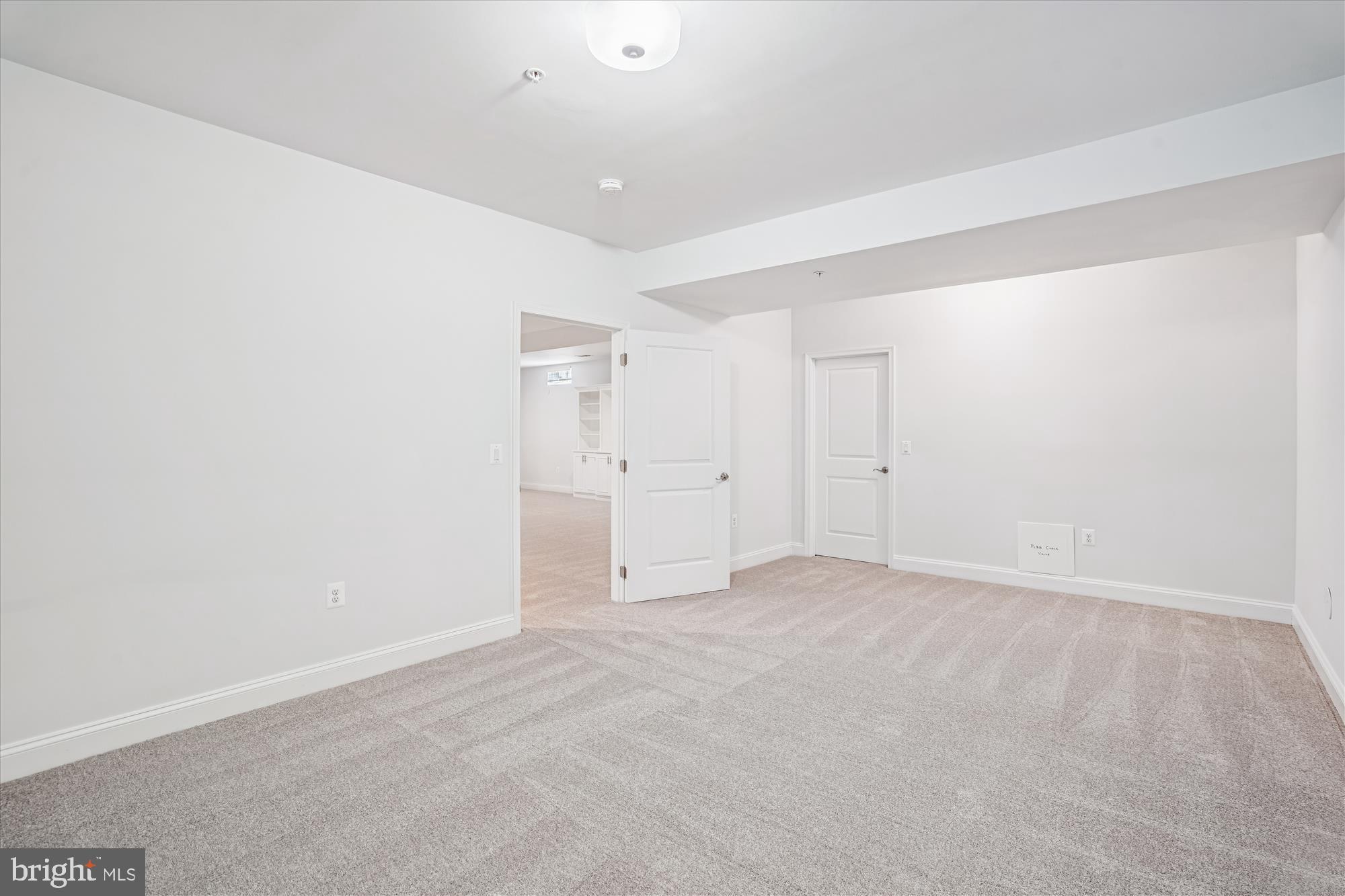 RIVERDALE HEIGHTS - Residential