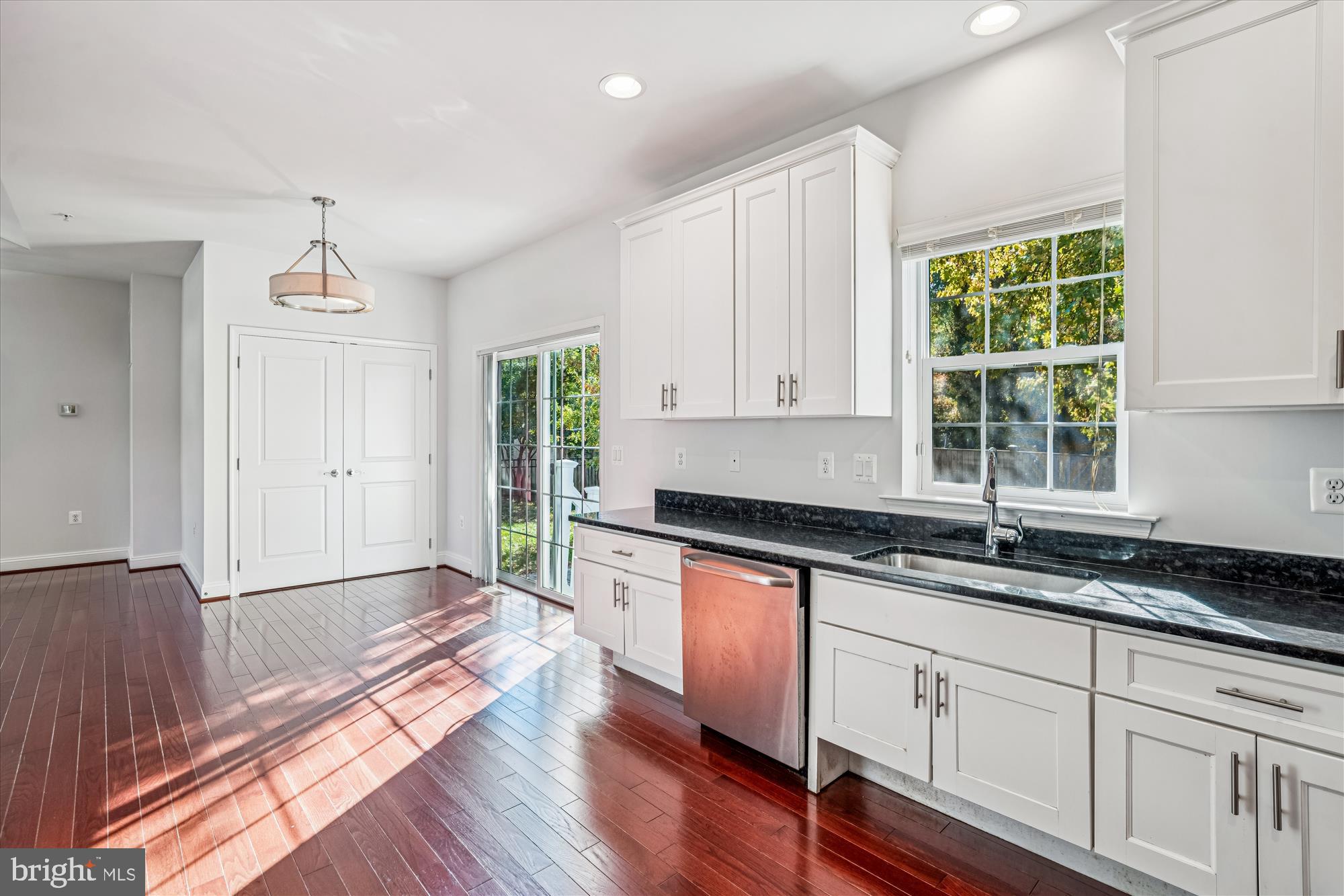 RIVERDALE HEIGHTS - Residential